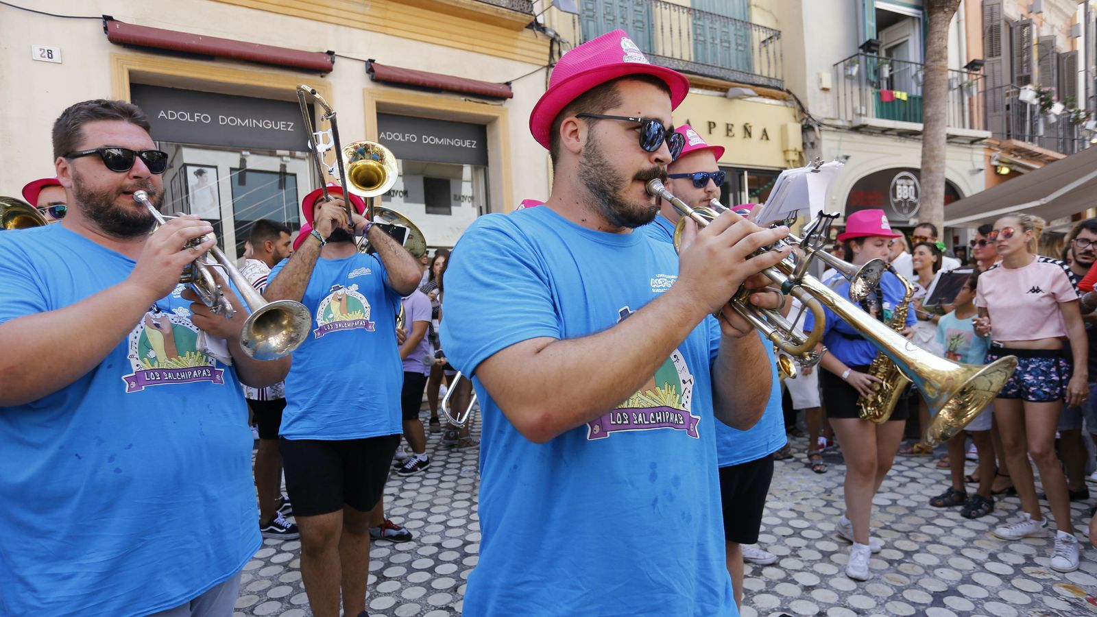 No hay un final señalado para las charangas mientras dure la fiesta.