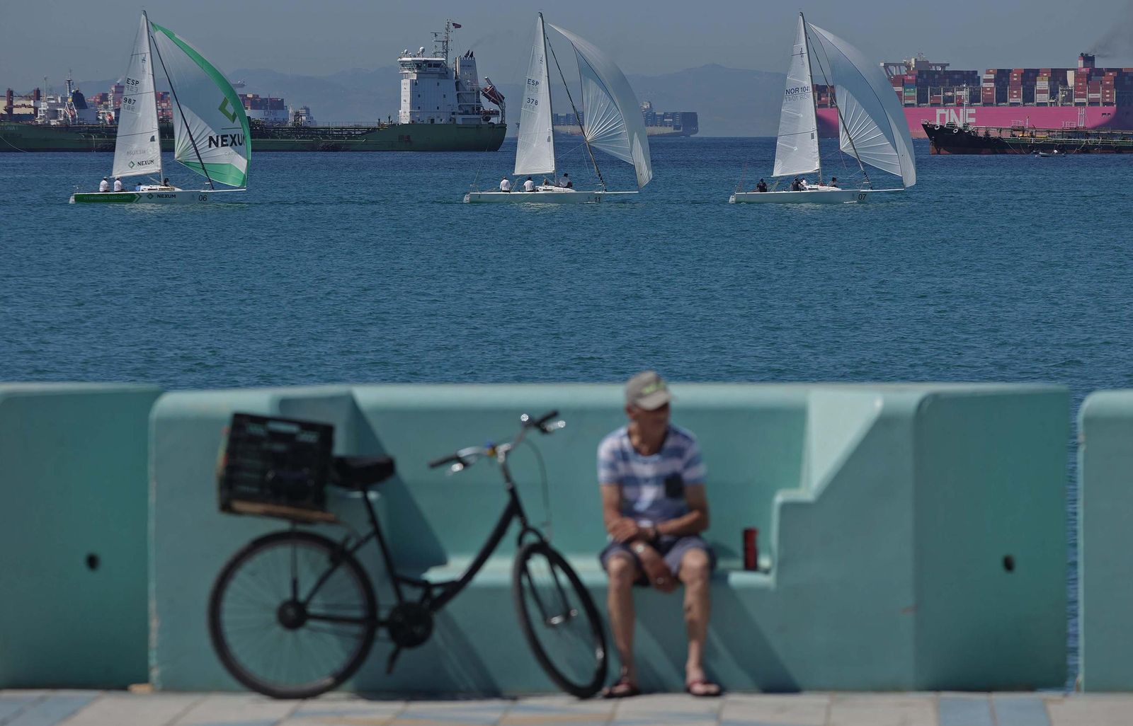 Fotos de la jornada del domingo del Campeonato Andaluz de vela categoría J80 en La Línea