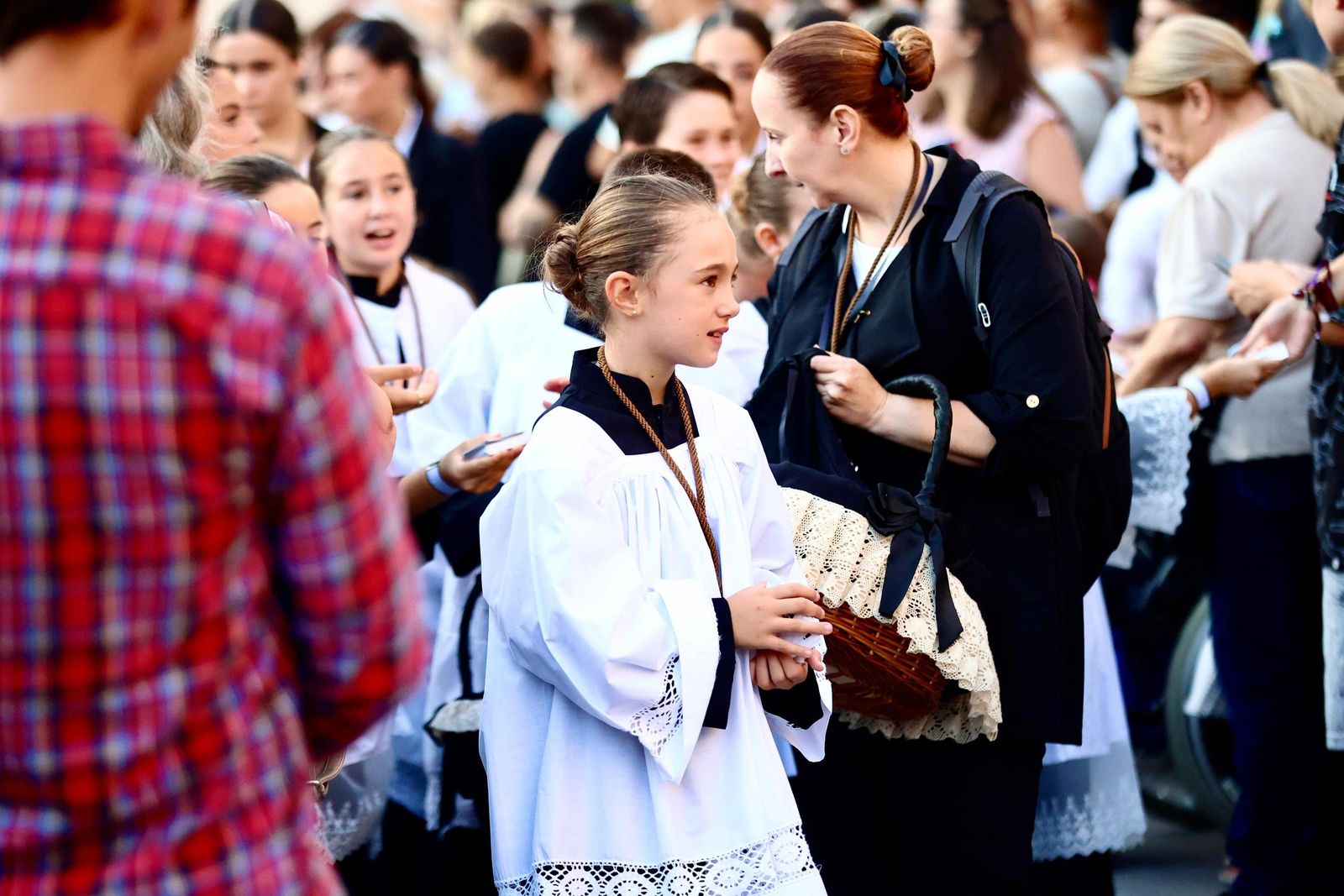 La procesión de la Virgen en Cruz de Humilladero por sus 25 años, en fotos