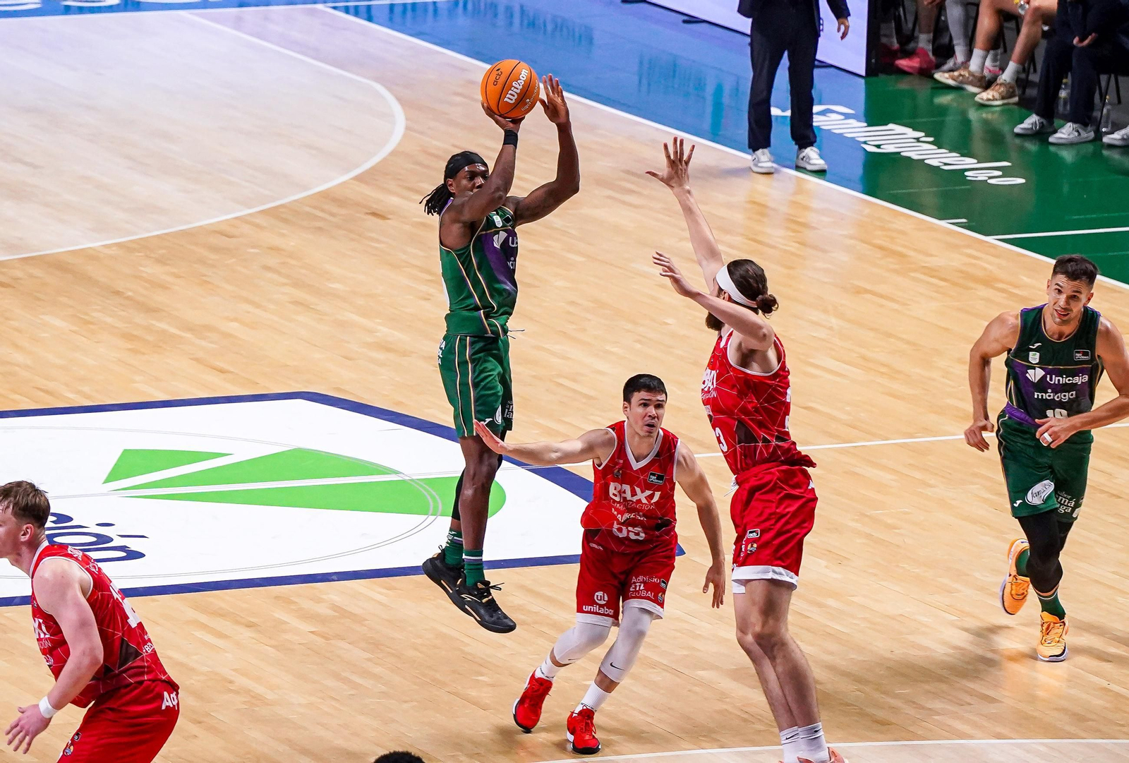 El Unicaja-Baxi Manresa, en fotos