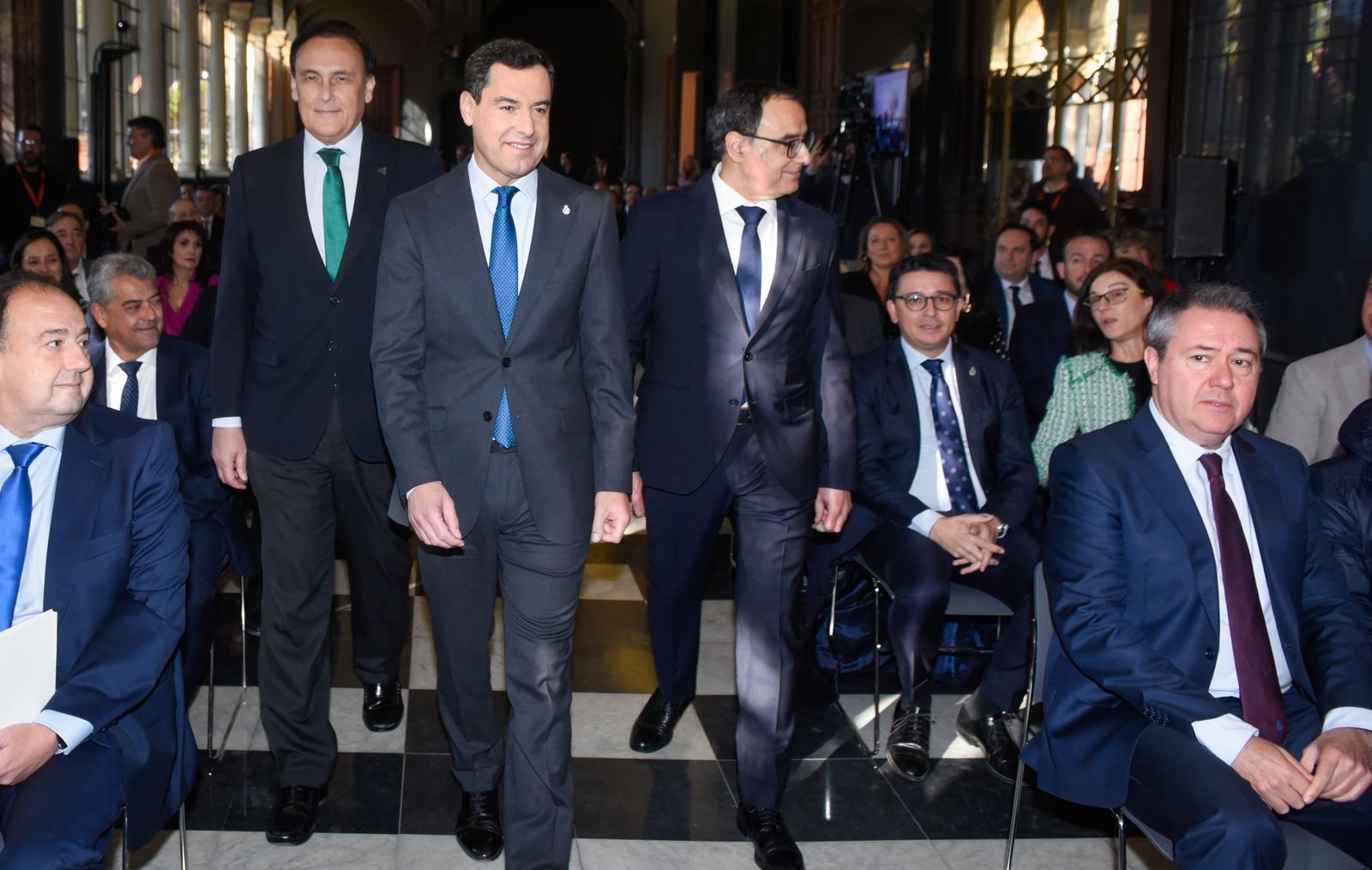 El rector de la Universidad de Almería, José Joaquín Céspedes, ha tomado posesión de su cargo