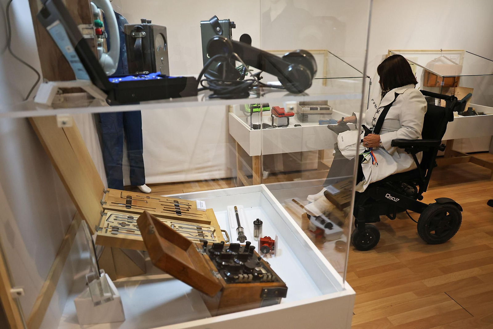 Imágenes de la inauguración de la exposición 'La Telefonía en Huelva'