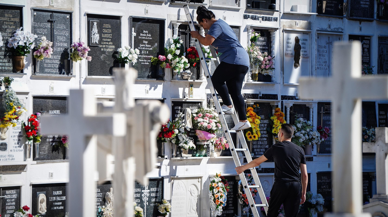 Día de todos los Santos en el cementerio de Jerez