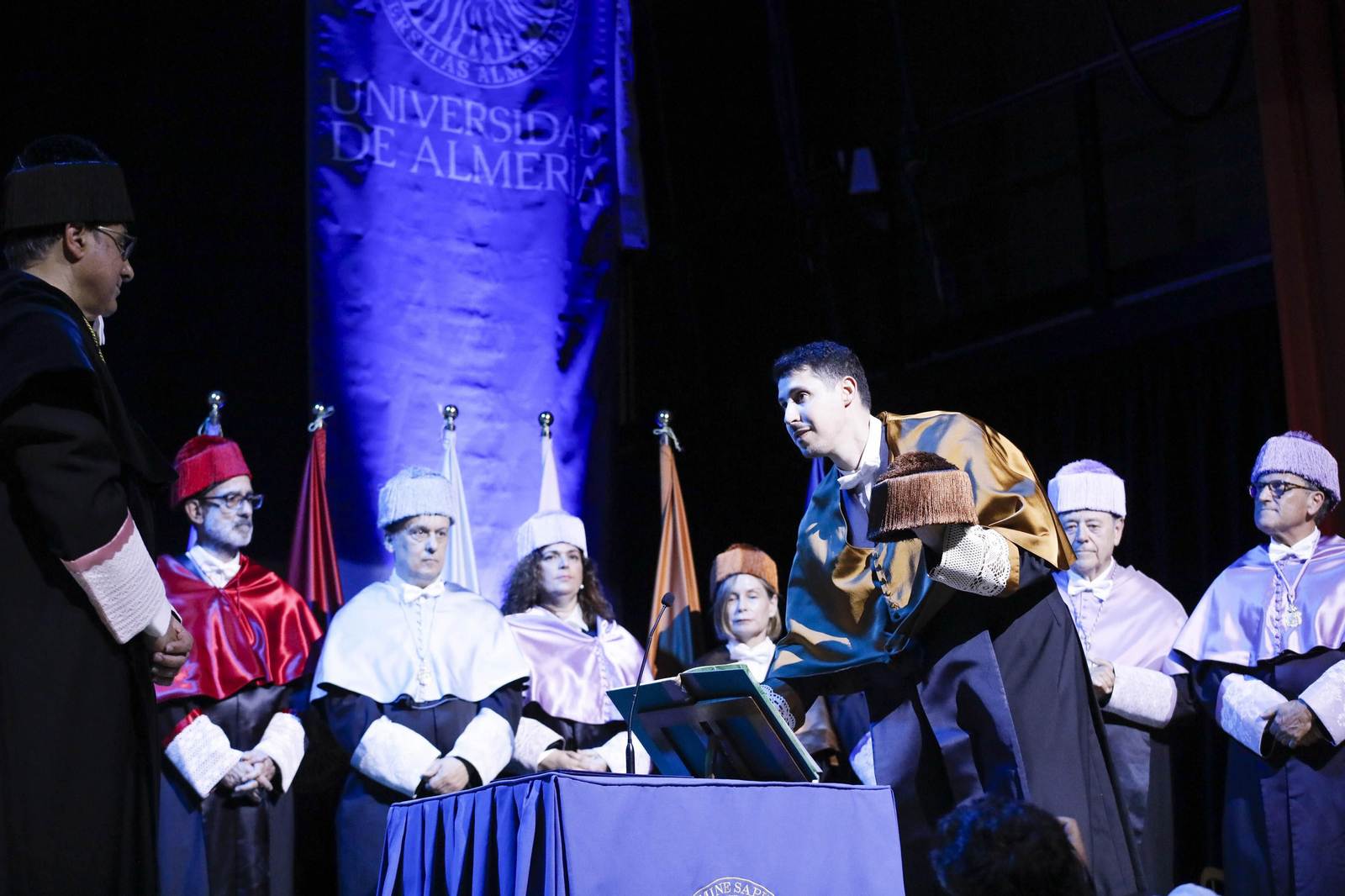 El doctor José María Peiró Silla es investido Doctor Honoris Causa por la UAL, en imágenes