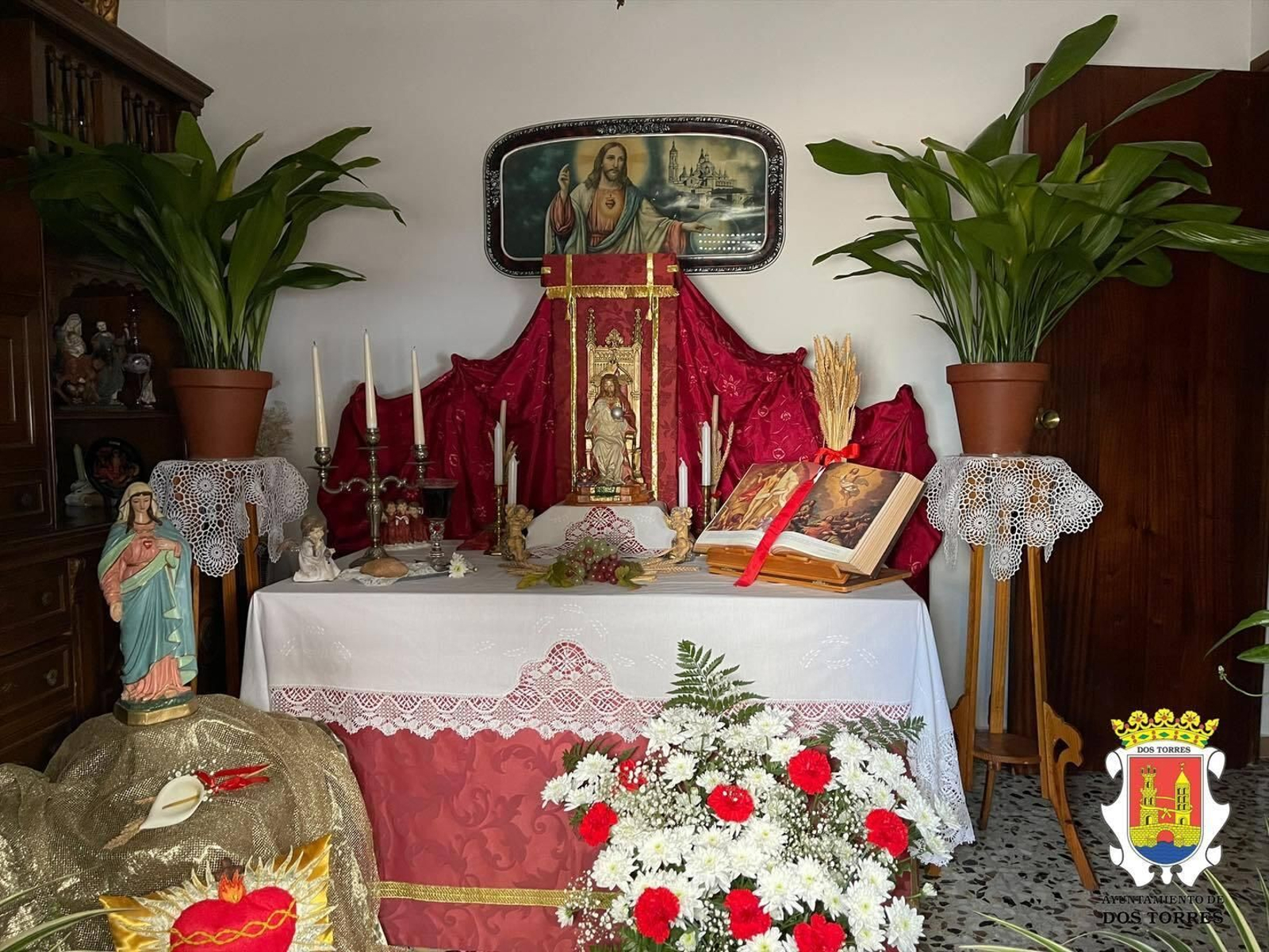 Una ruta en fotografías por los altares del Corazón de Jesús en Dos Torres Una ruta en fotografías por los altares del Corazón de Jesús en Dos Torres