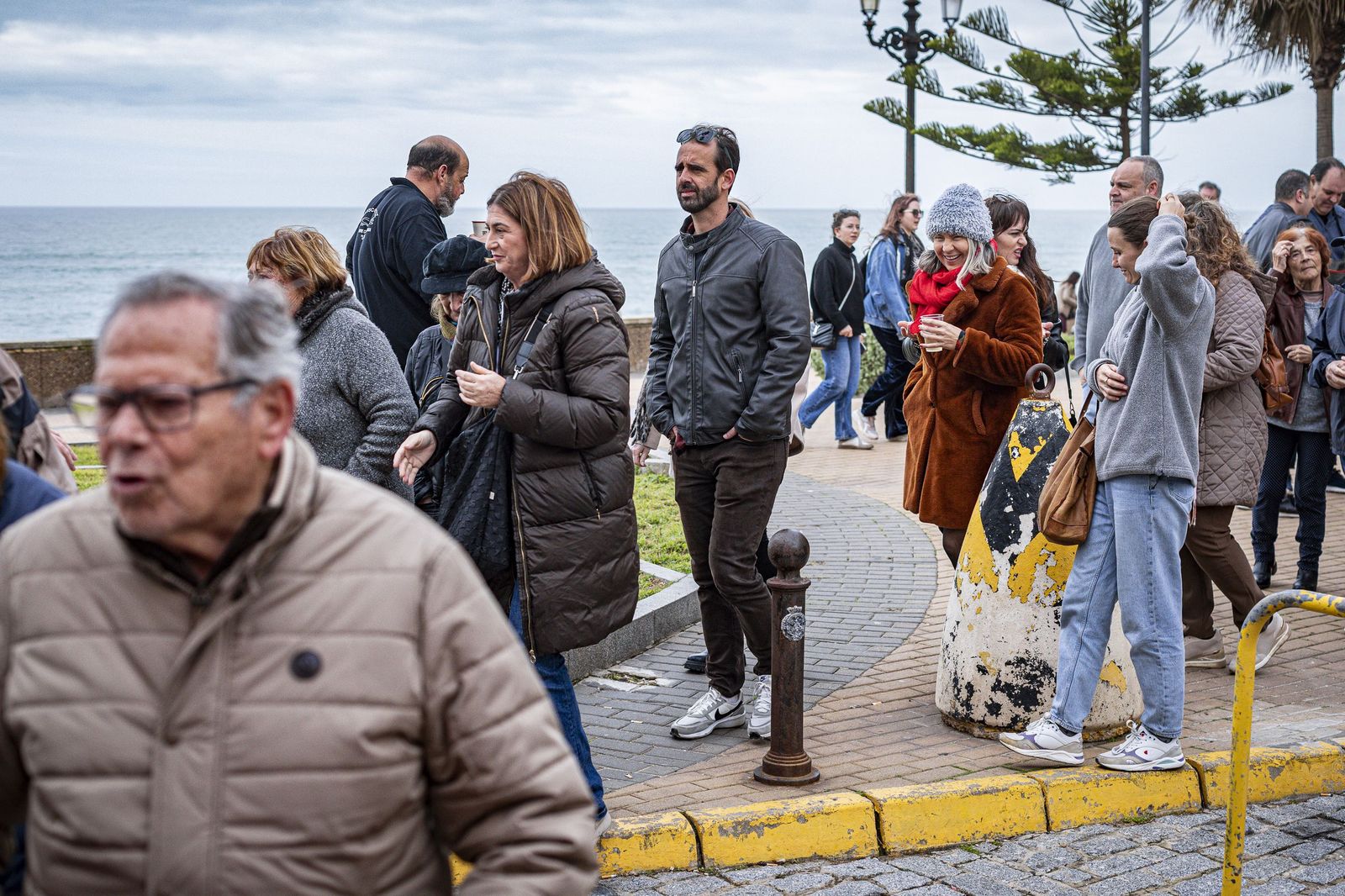 Las imágenes de la mejillonada popular en Cádiz 2026