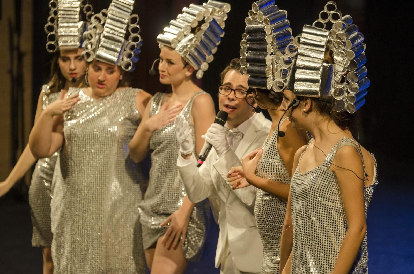 Durante casi tres horas el público lo pasó en grande con 'Grease'.