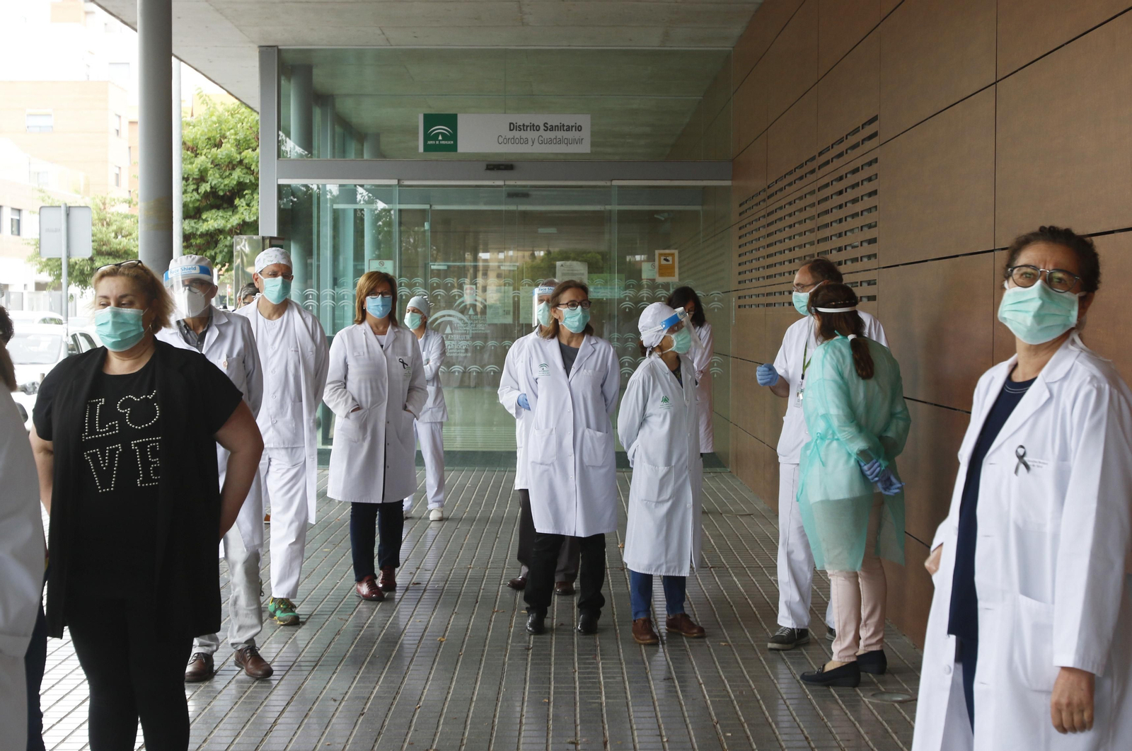 Las fotos del homenaje a los médicos fallecidos por el coronavirus celebrado en Córdoba Las fotos del homenaje a los médicos fallecidos por el coronavirus celebrado en Córdoba