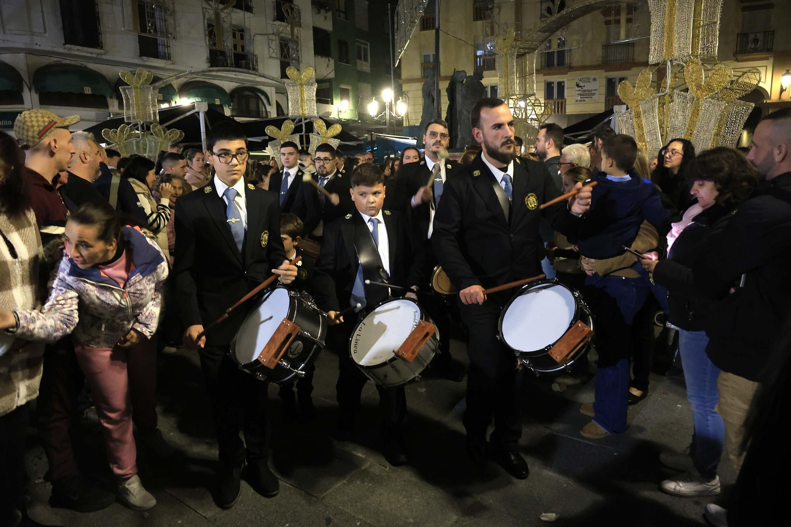 Fotos del encendido del alumbrado navideño en La Línea