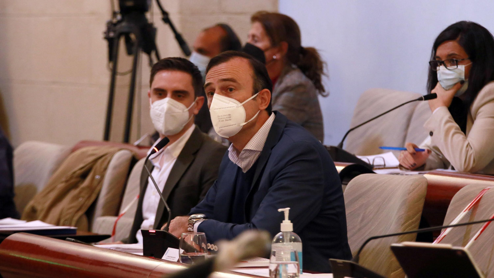 El portavoz de Ciudadanos, Manuel Méndez, durante el pleno de finales de abril.