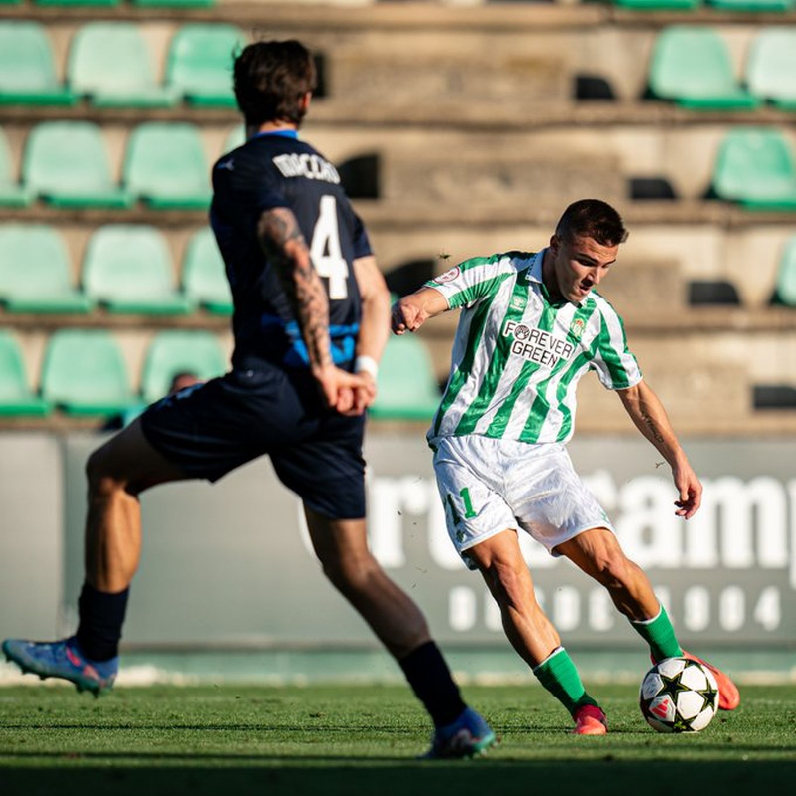 Pablo García, en un momento del encuentro ante el Sassuolo.
