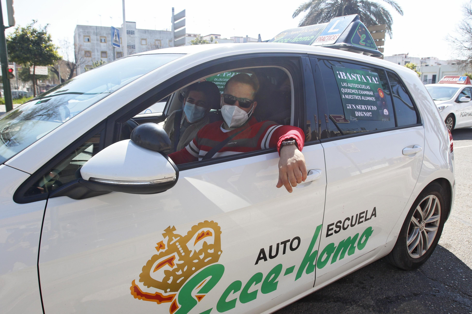 Así ha sido la protesta de las autoescuelas de Córdoba por la implantación del sistema CAPA Así ha sido la protesta de las autoescuelas de Córdoba por la implantación del sistema CAPA