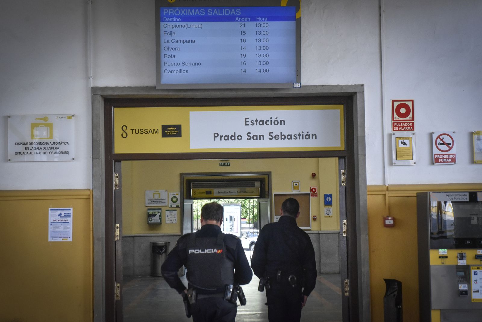 La resistencia en el juzgado de guardia: abogados, policía y guardia civil en el Prado de San Sebastián