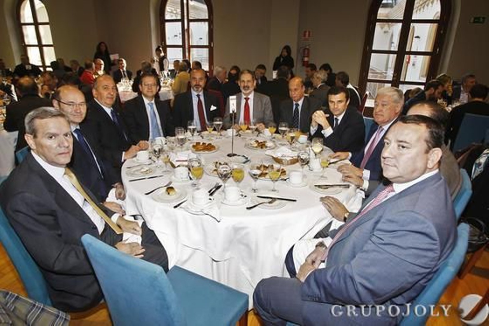 Antonio de María, Juan C. Herrera, Jesús Núñez, Rafael Palacios, José R. Fernández de Mesa, Vicente P. Ortells, Juan A. Liaño, Bruno García, Miguel Nuche, Rafael Barrero y José M. Fedriani.

Foto: Joaquin Pino