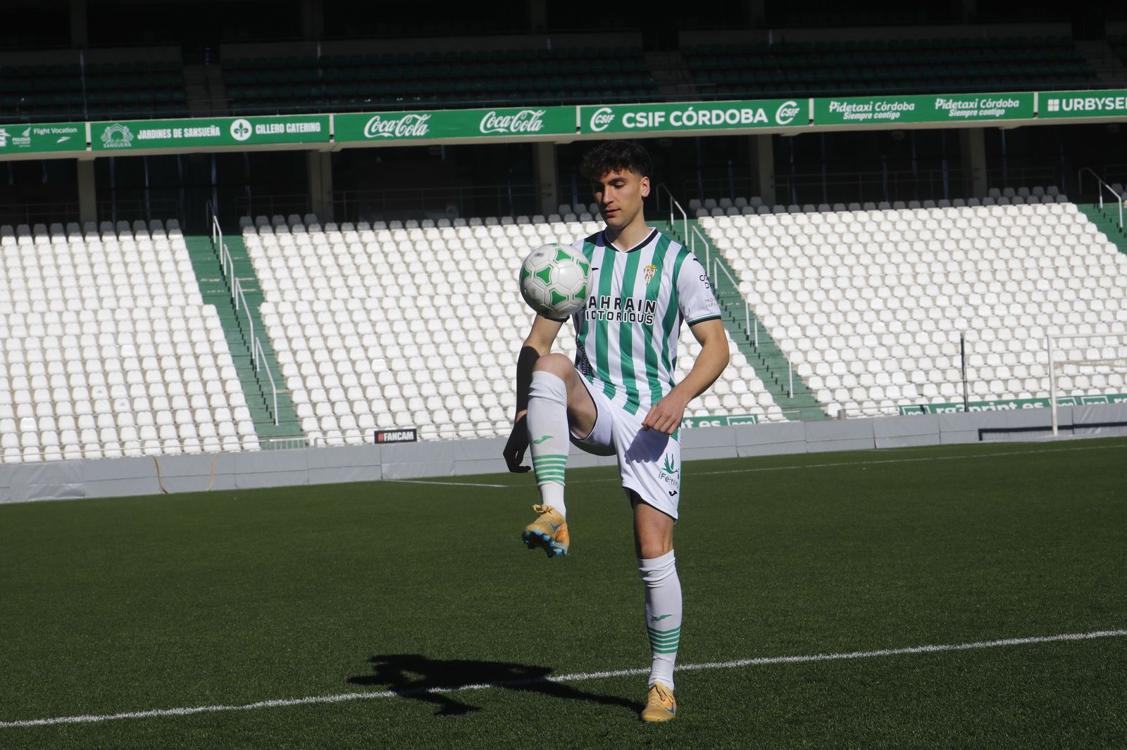 Las mejores fotos de la presentación de Diego Percan con el Córdoba CF