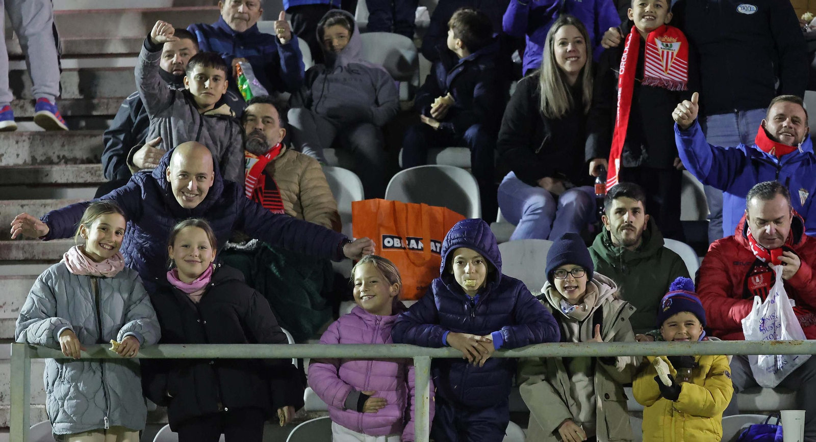 Búscate en el Nuevo Mirador durante el Algeciras - Real Madrid Castilla de Primera Federación