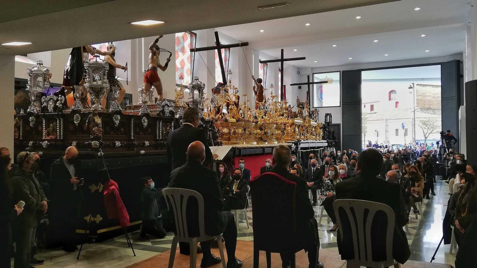 Salón de tronos de la casa hermandad de Fusionadas. Salón de tronos de la casa hermandad de Fusionadas.