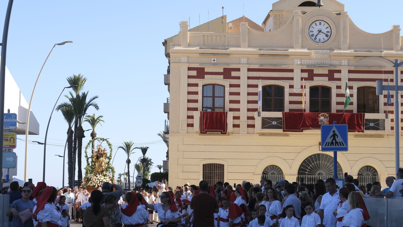 Imágenes de la procesión marinera de la Virgen del Carmen de Garrucha