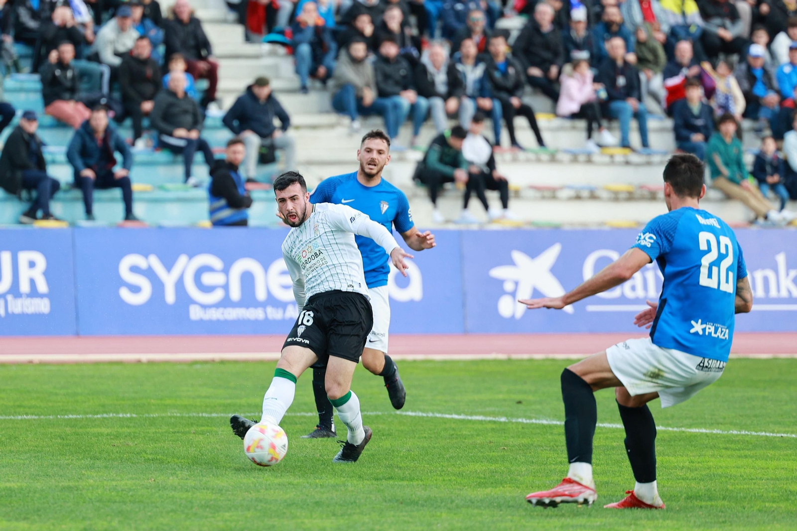 Las mejores imágenes del triunfo del Córdoba CF en San Fernando