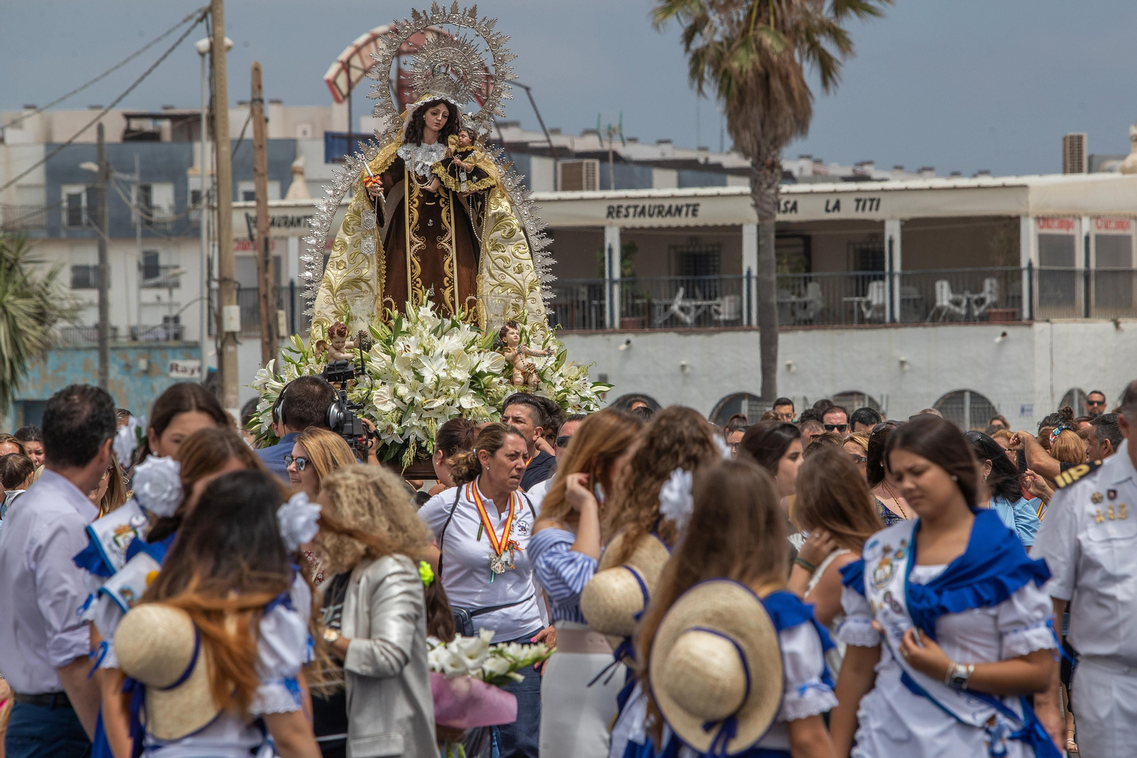La procesión del Carmen de Gallineras, en imágenes