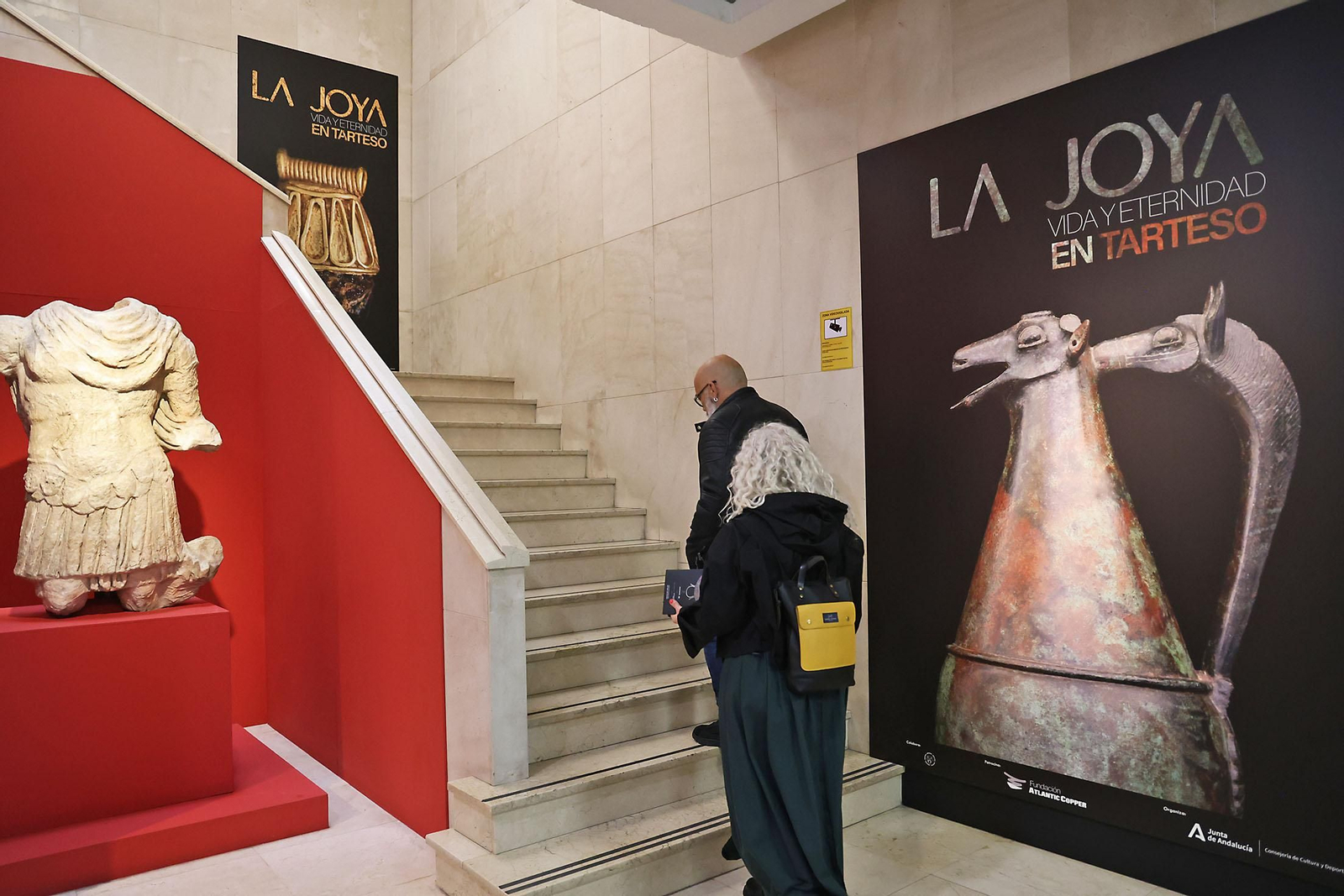 Imágenes de la inauguracion de le exposición 'La Joya, Vida y Eternidad en Tarteso' en el Museo de Huelva
