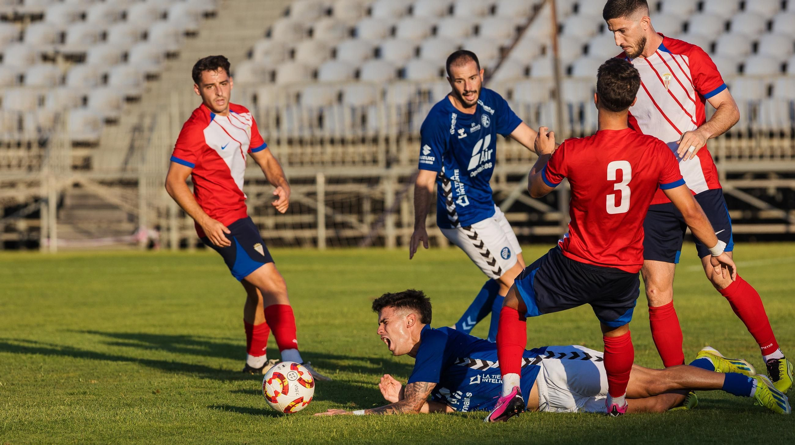 Las mejores imágenes de la victoria del Xerez DFC ante el Algeciras en el III Trofeo Pepe Ravelo