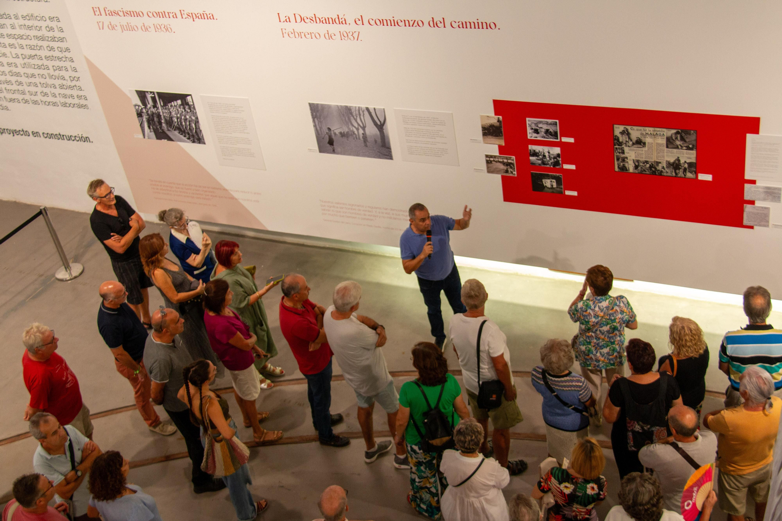 Así es la exposición que recupera la memoria de los granadinos del sur de la provincia