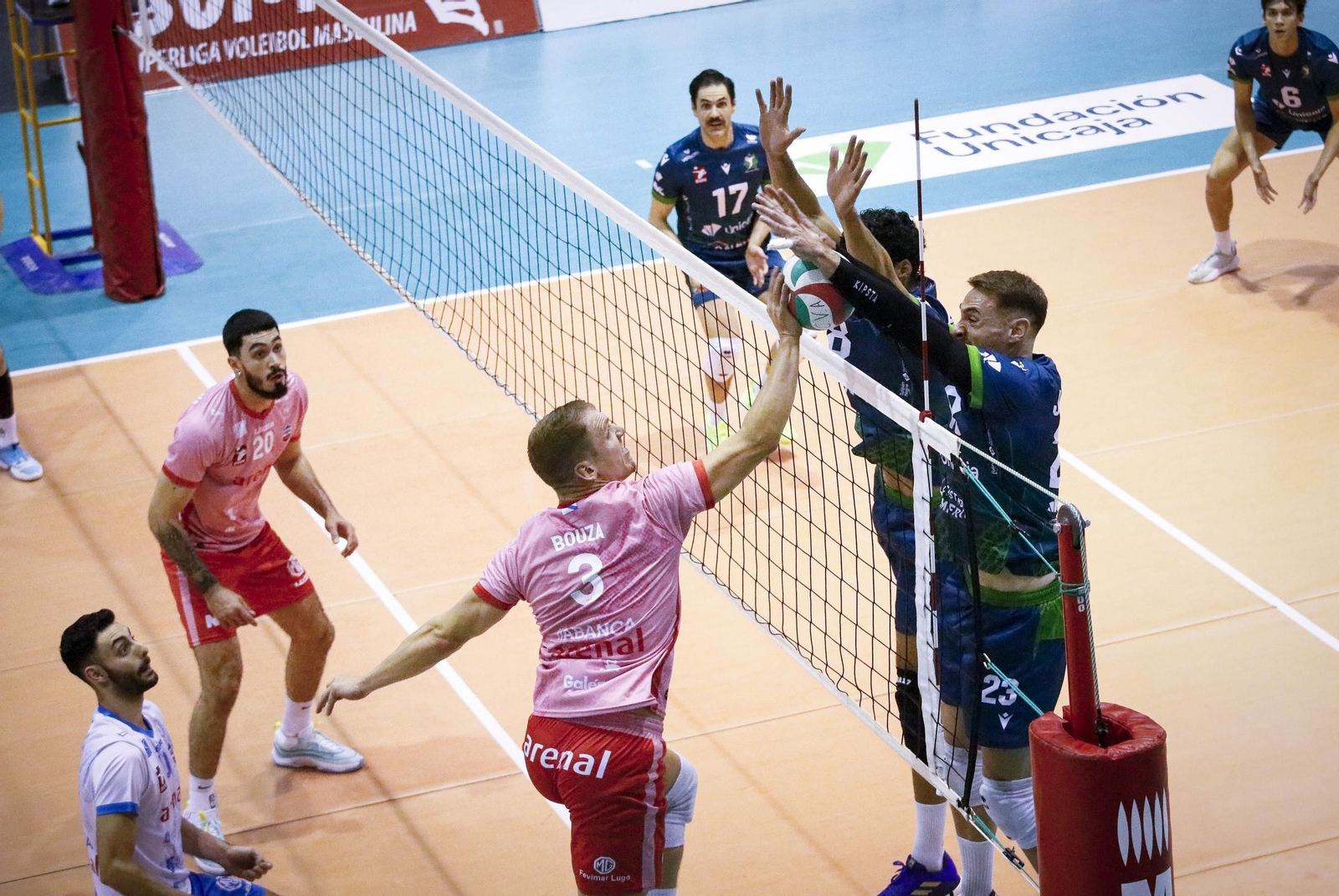 Unicaja Costa de Almería-Arenal Emeve de la Superliga, en imágenes