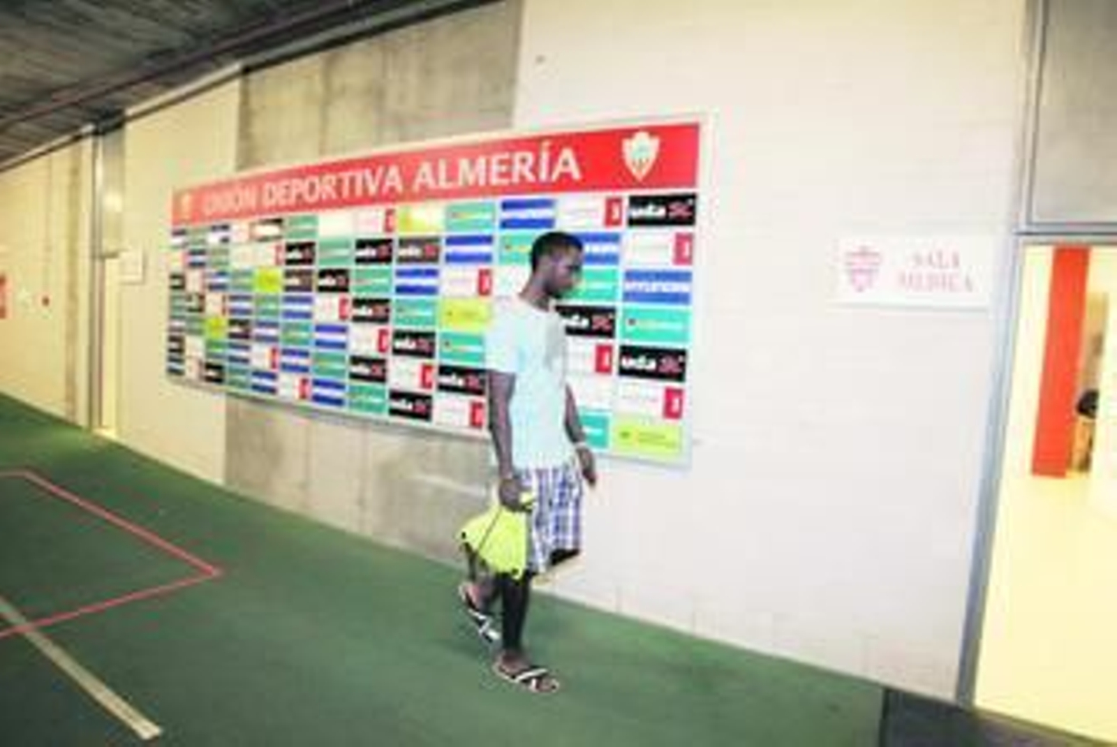 Goitom, vestido de calle.