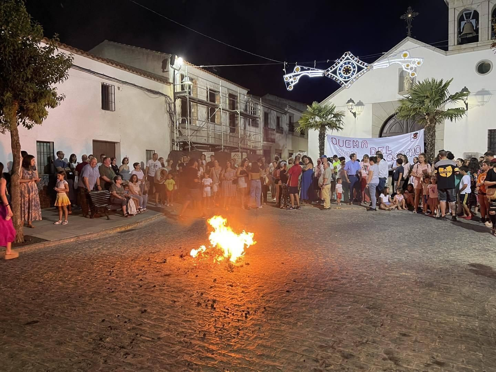 La quema de corcho por San Bartolomé en Pozoblanco, en fotografías La quema de corcho por San Bartolomé en Pozoblanco, en fotografías