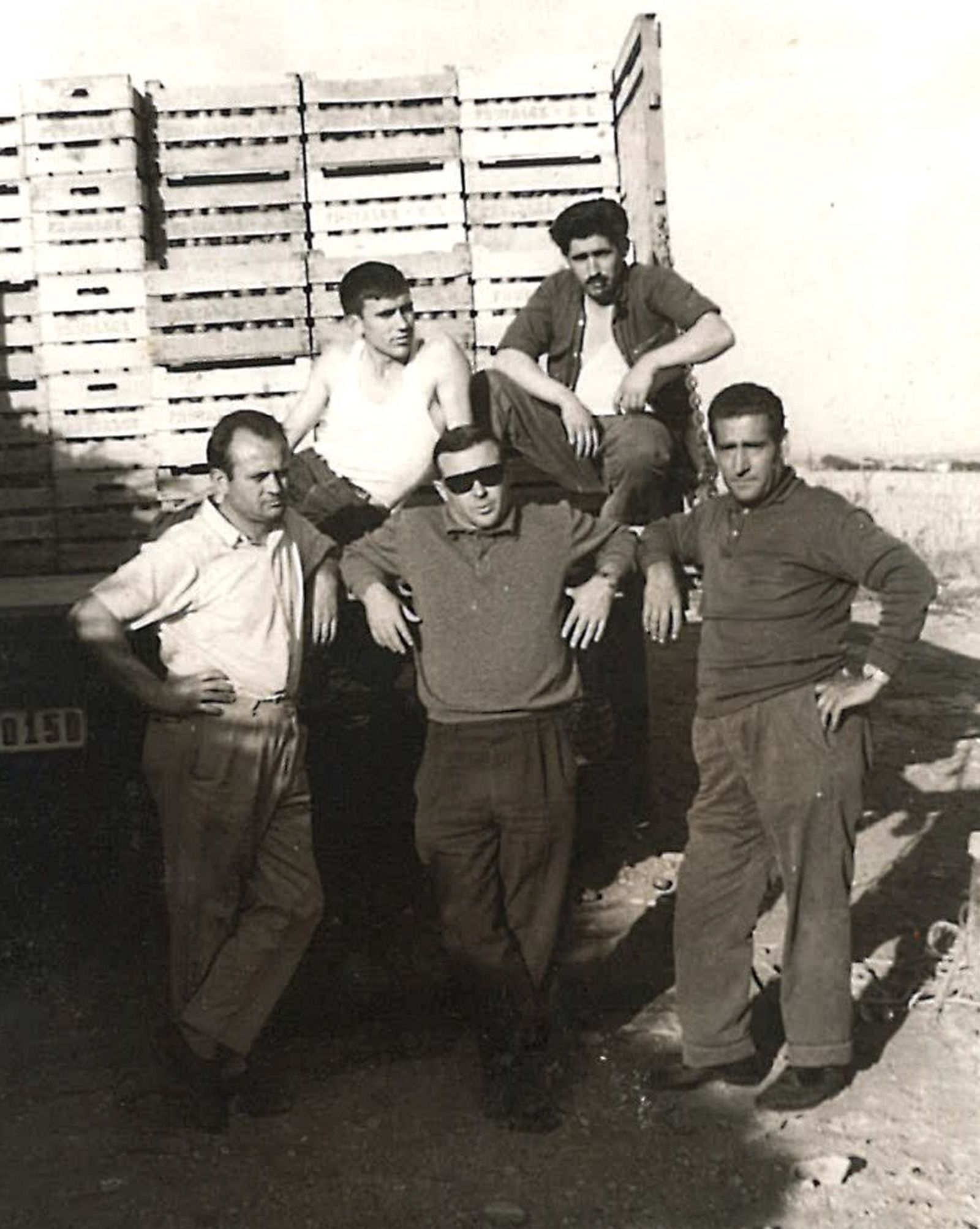 Antonio Tripiana, primero por la derecha en la imagen.