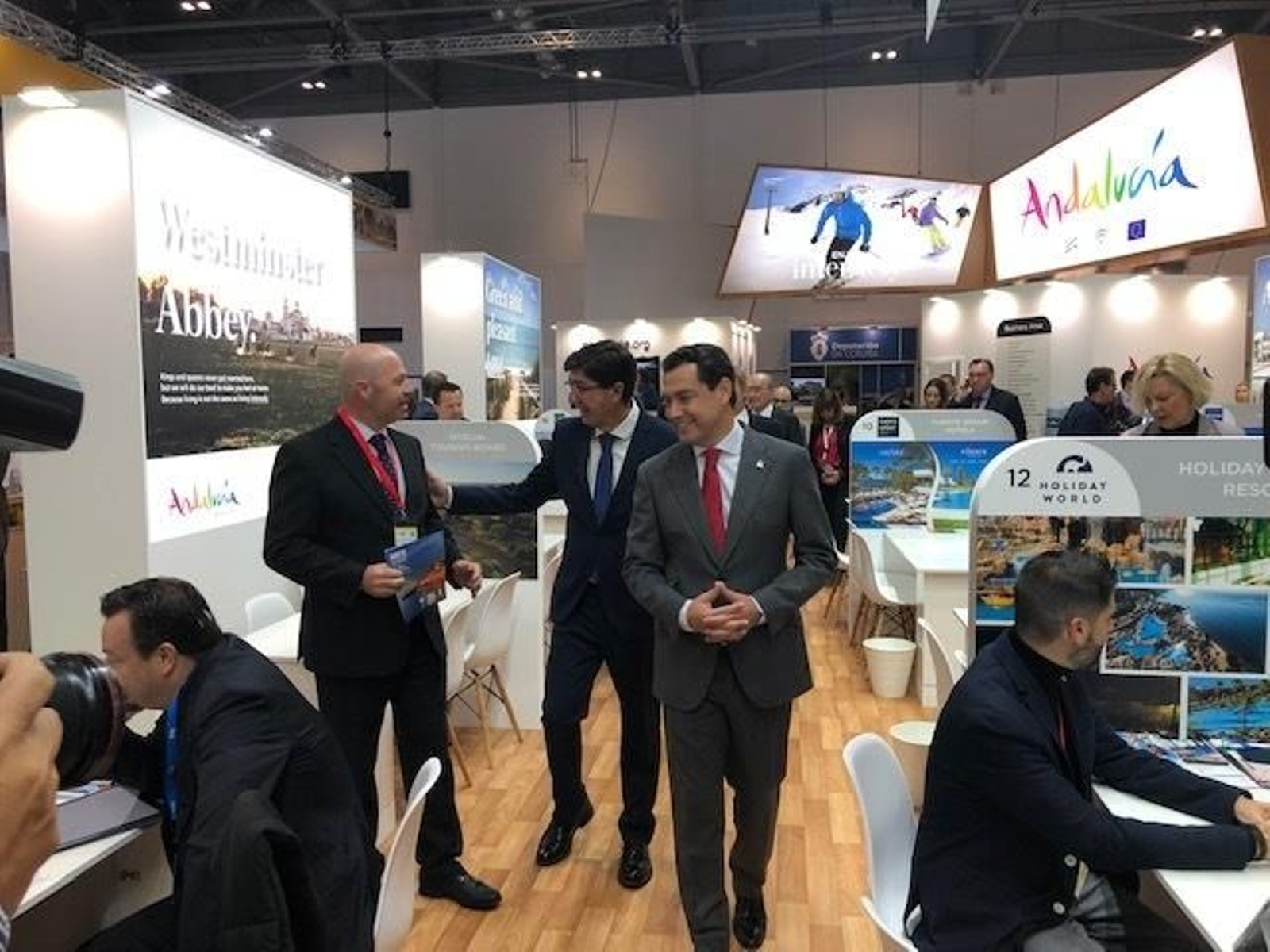 Juan Manuel Moreno y Juan Marín esta mañana en la WTM en Londres.