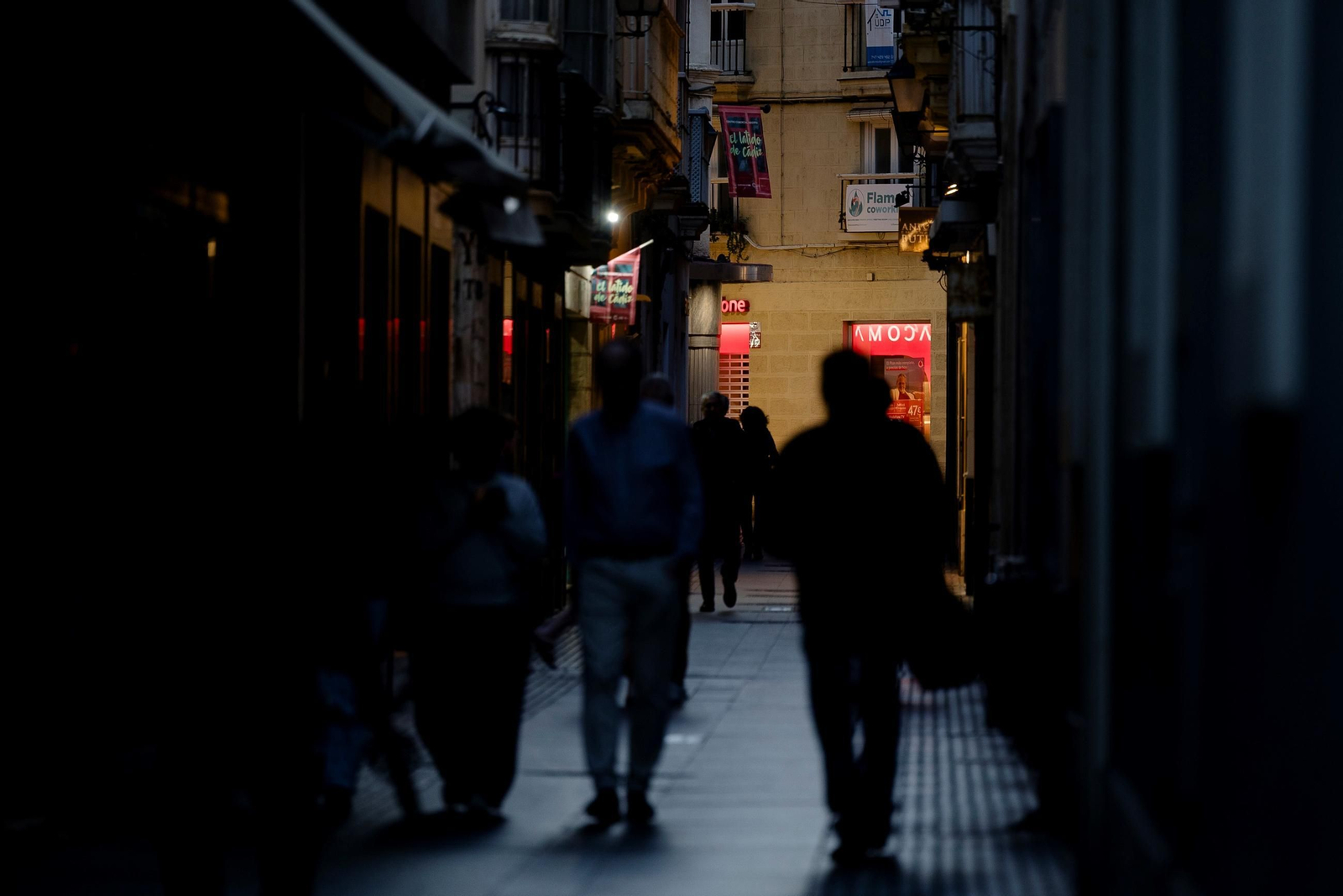 Las calles de Cádiz, durante el apagón del pasado 28 de abril. Las calles de Cádiz, durante el apagón del pasado 28 de abril.