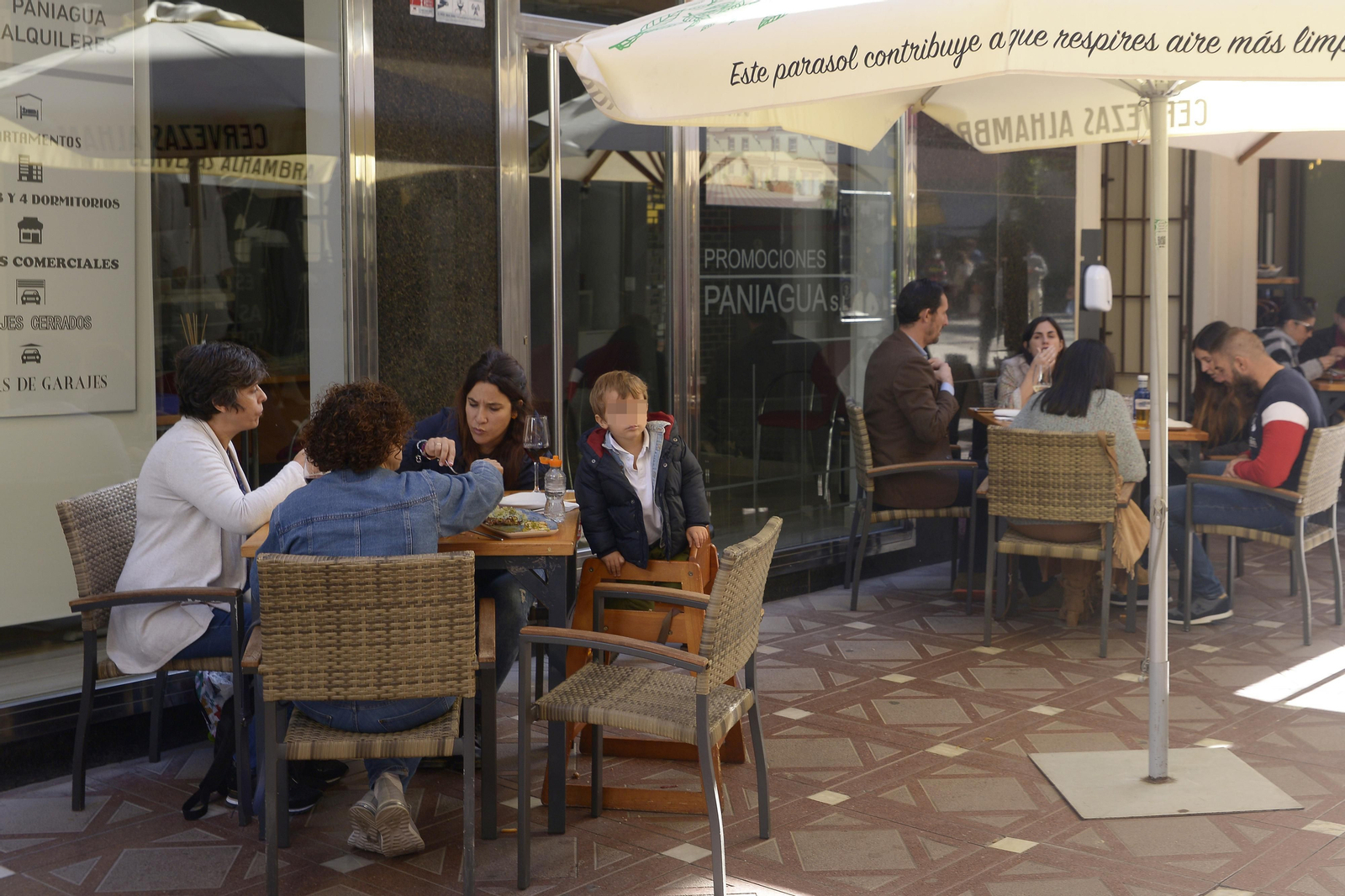 Fotos de ambiente de las calles en La Línea