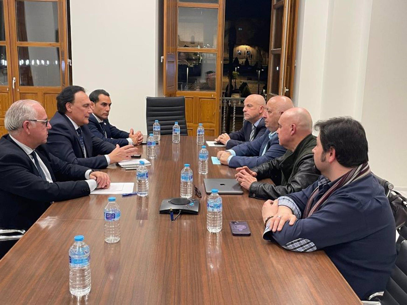 Reunión entre el consejero y la Plataforma en Defensa de la UJA.