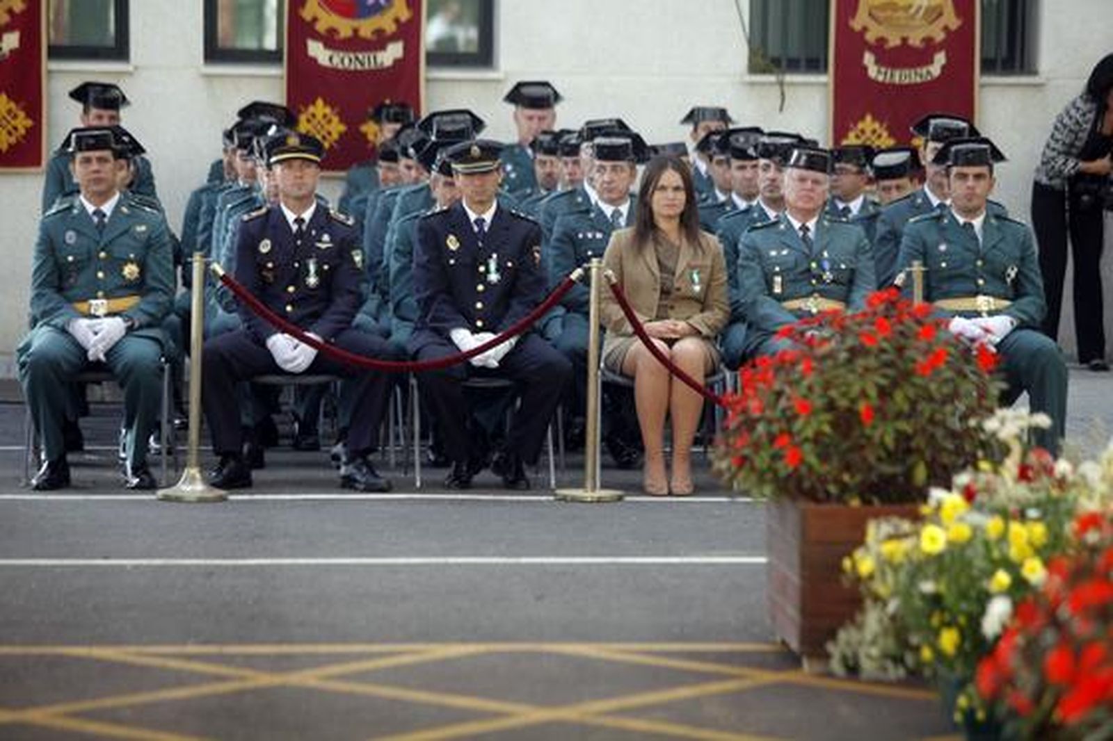 La Comandancia de la Guardia Civil de Cádiz celebra la festividad de su Patrona, la Virgen del Pilar.

Foto: Jesus Marin