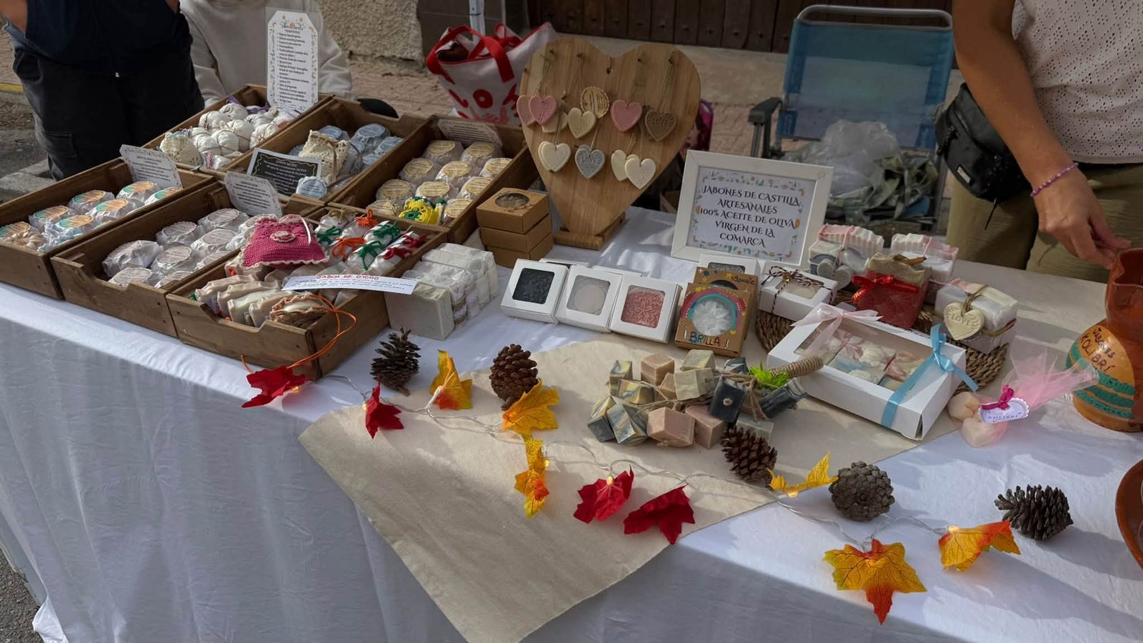 XIV Ecomercado de Abla, todo un escaparate para los productos de cercanía, en imágenes