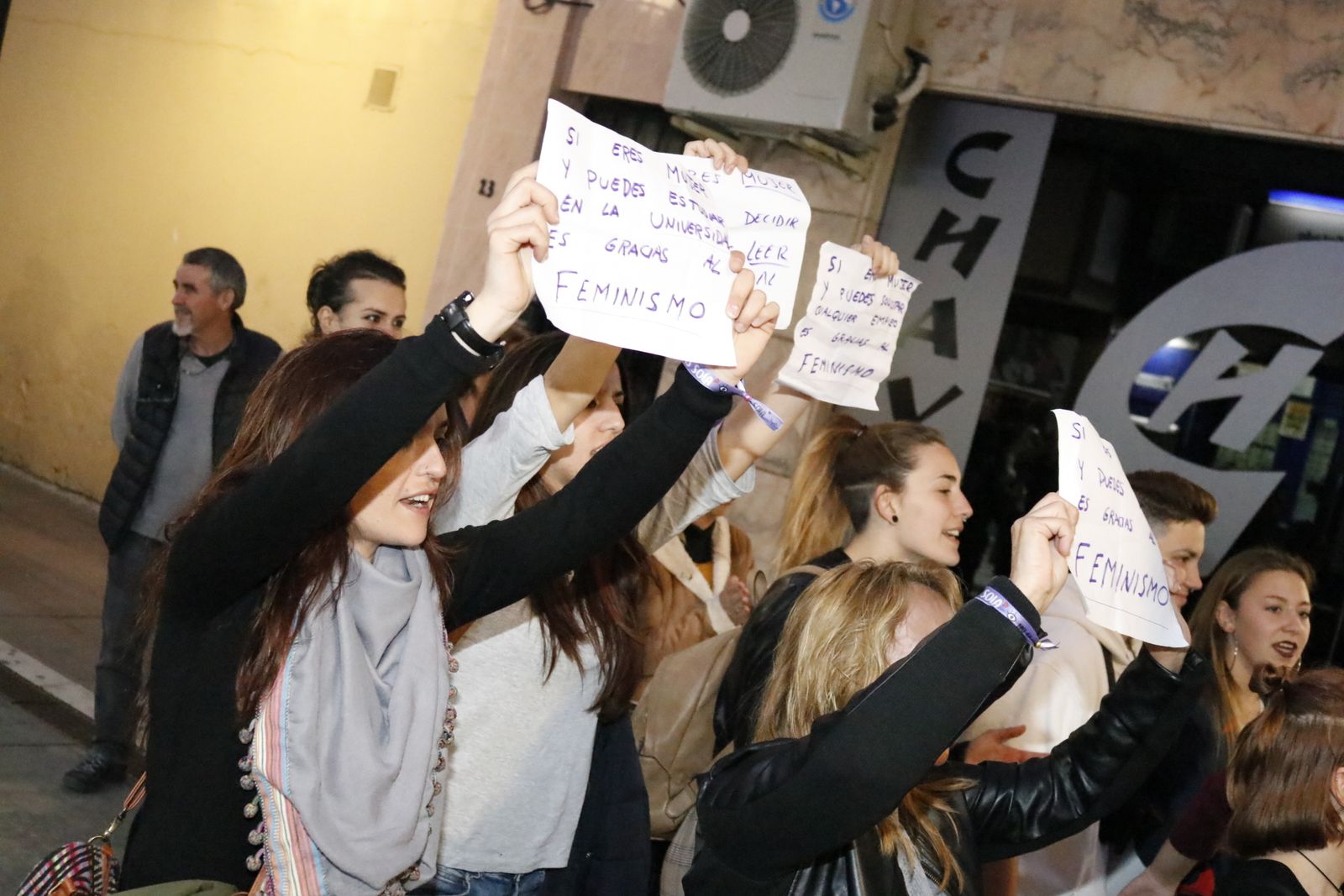 Imágenes de la manifestación por el Día de la Mujer en La Línea