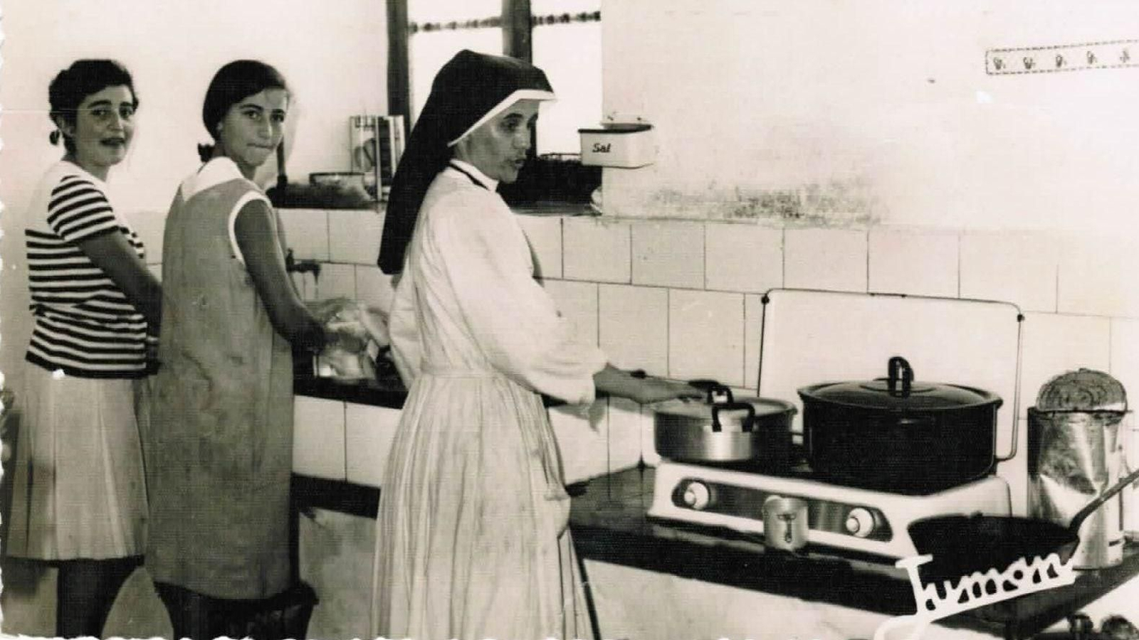 Paquita Moreno López, Pili García Velázquez y sor Tránsito