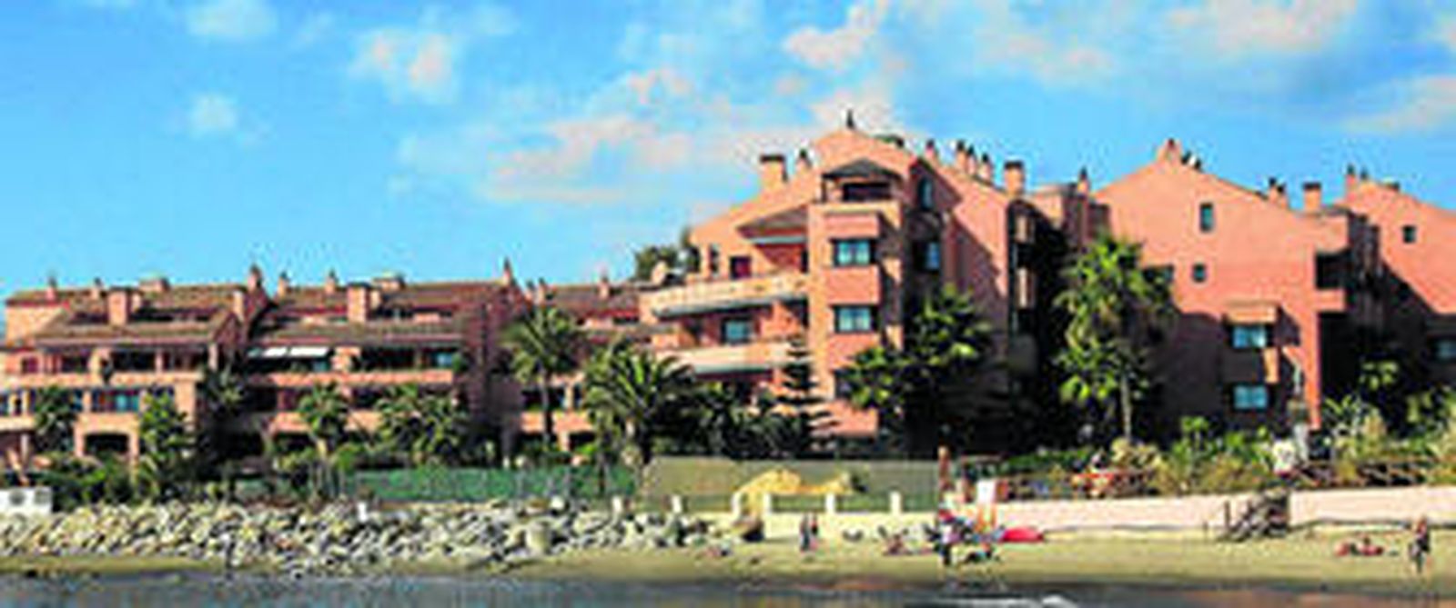 Vista de la urbanización levantada en el solar en el que durante lustros estuvo el chalé de los Connery en Marbella.