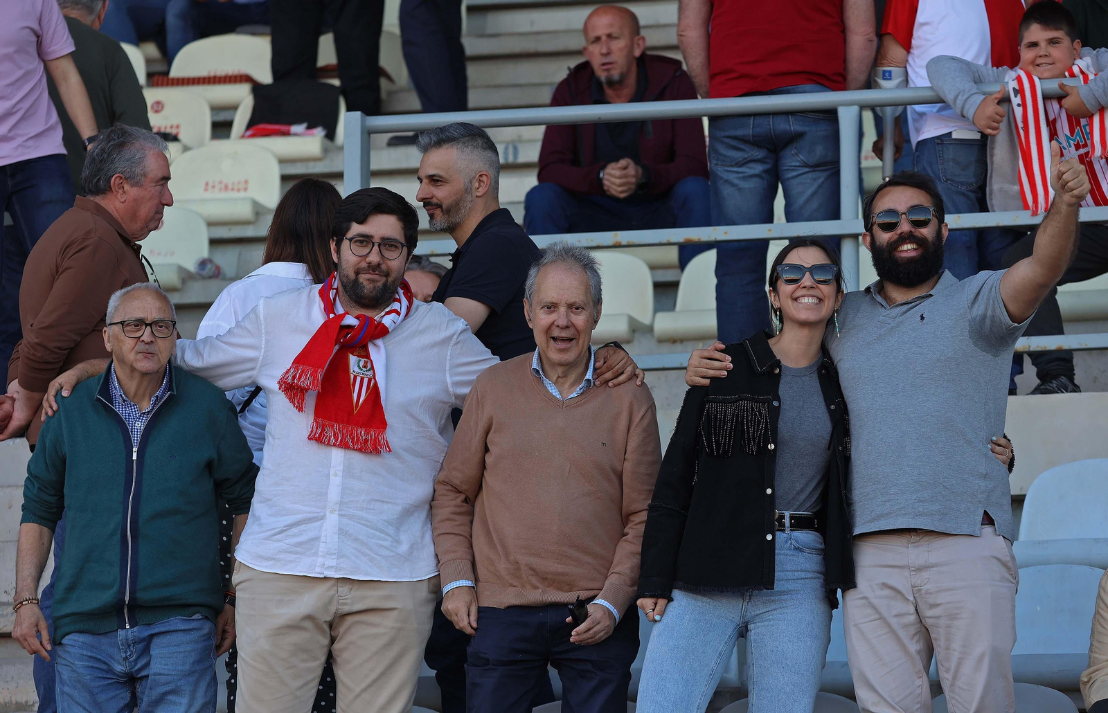 Búscate en el Nuevo Mirador durante el Algeciras - Castellón de Primera RFEF