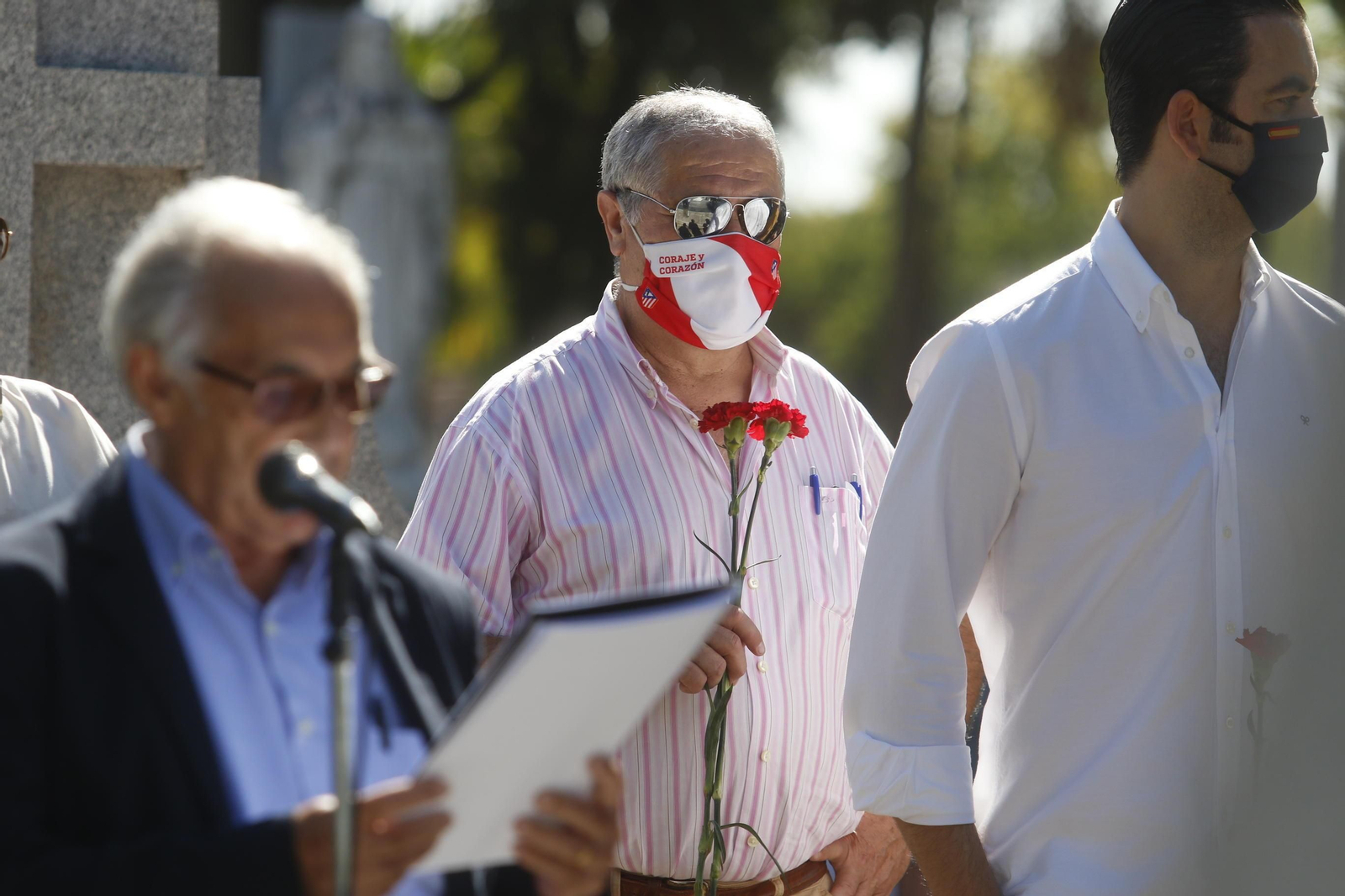 Las fotos de la ofrenda floral a Manolete