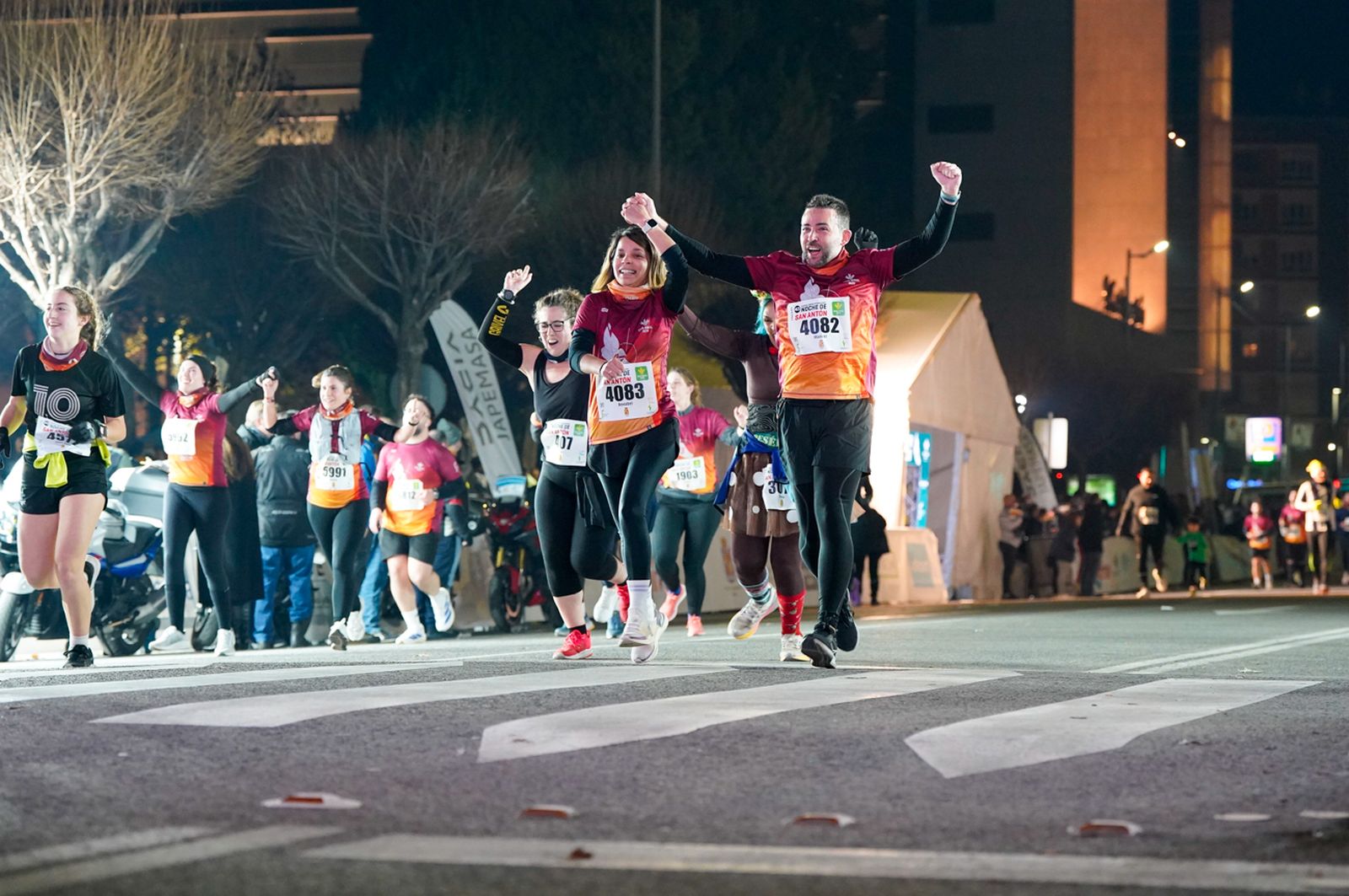 En imágenes: búscate en tu llegada a meta de la Carrera de San Antón 2026 (3)