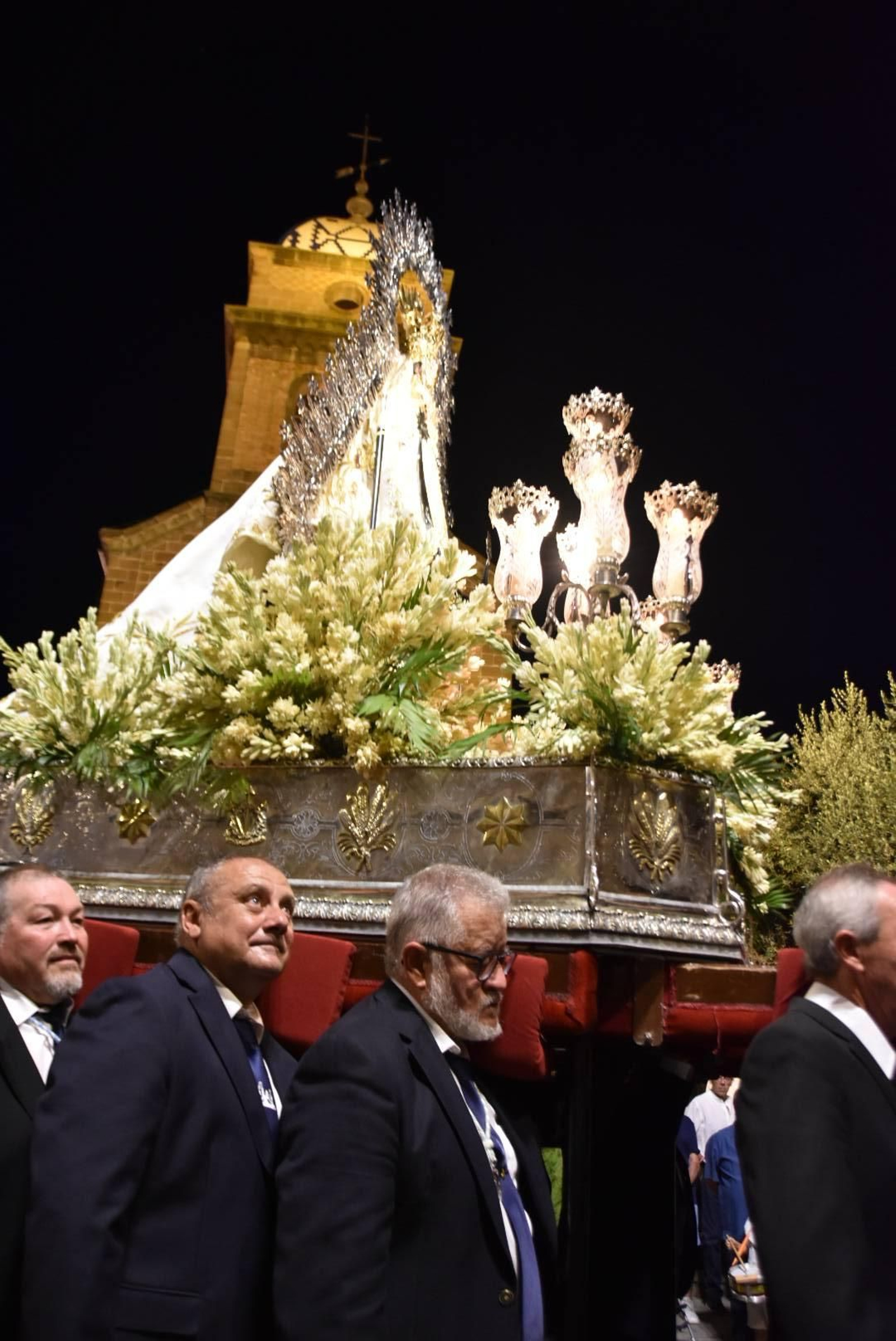 Procesión de la Virgen de la Estrella en Villa del Río.
