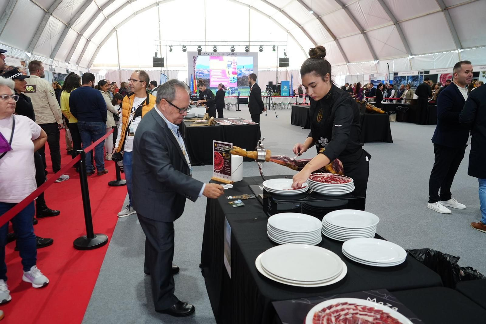 El último día de la Feria del Jamón 100% Ibérico de Los Pedroches