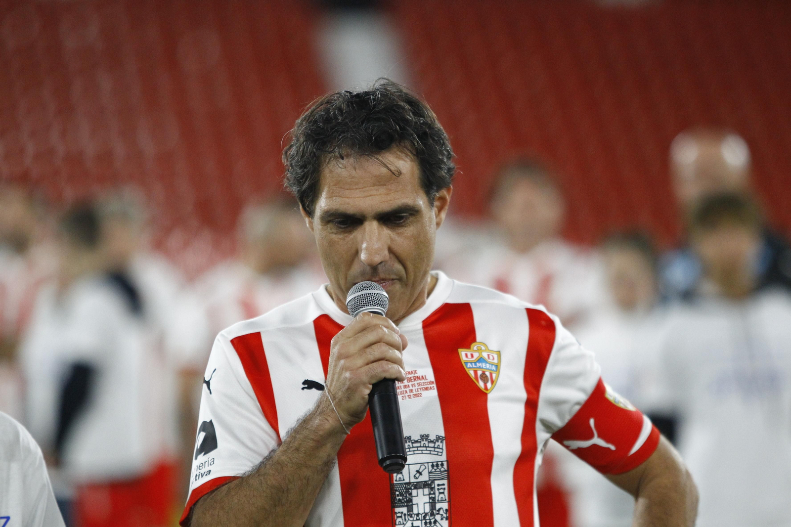 Imágenes del partido homenaje al 'eterno' capitán de la U.D. Almería, José Ortiz