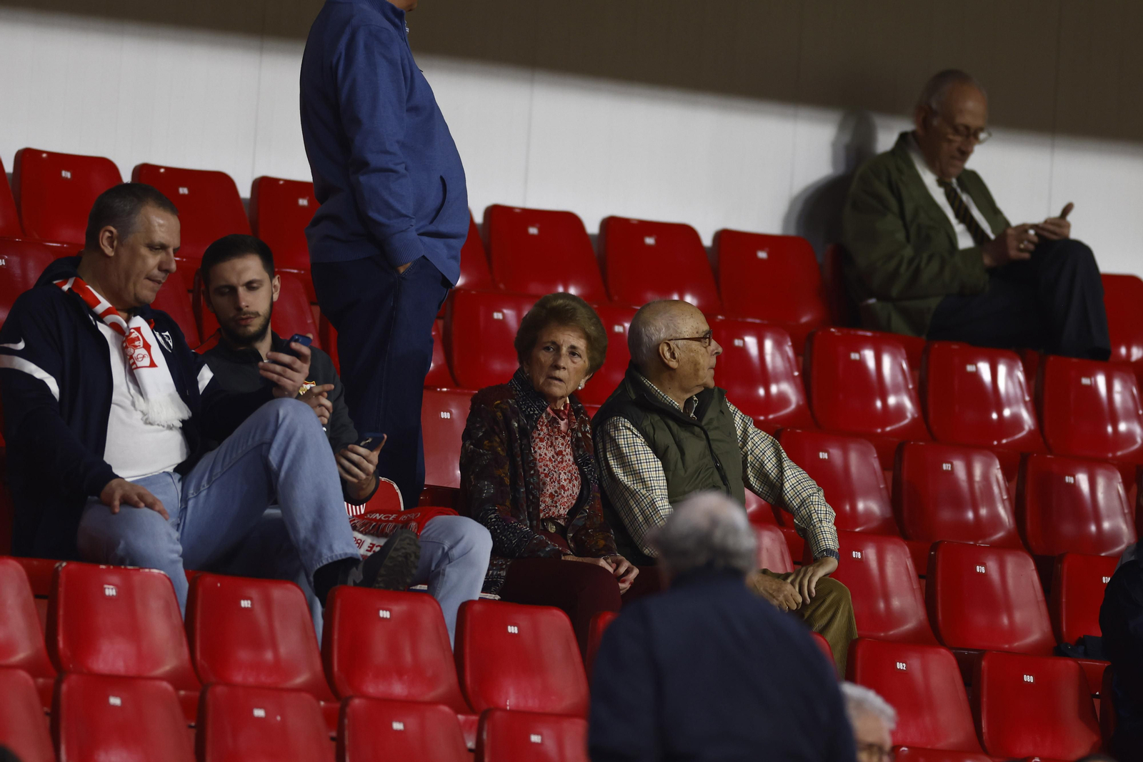 Búscate en las fotos del Sevilla FC-Real Sociedad