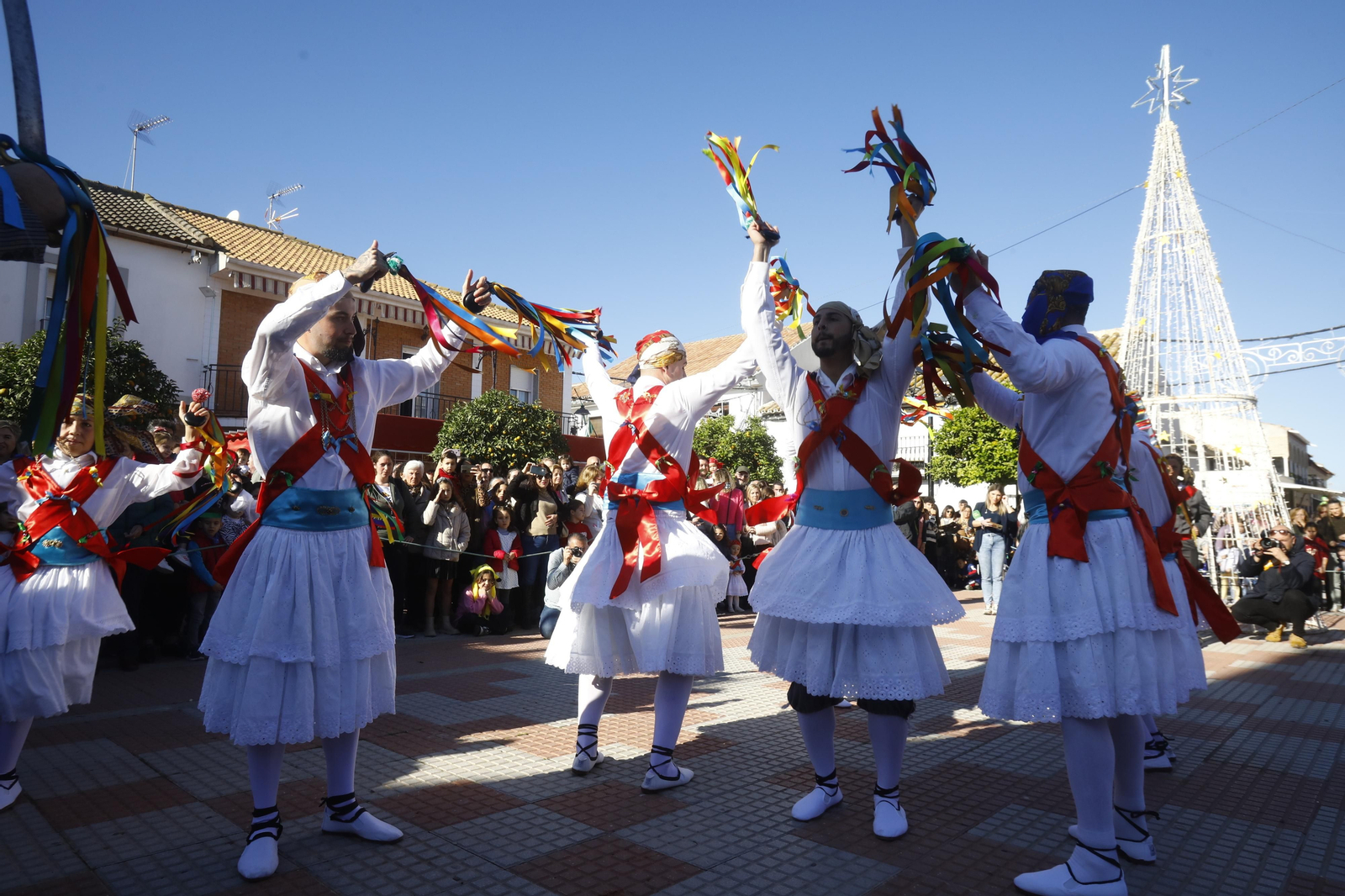 Las mejores fotografías de los tradicionales Danza de los locos y Baile del oso de Fuente Carreteros