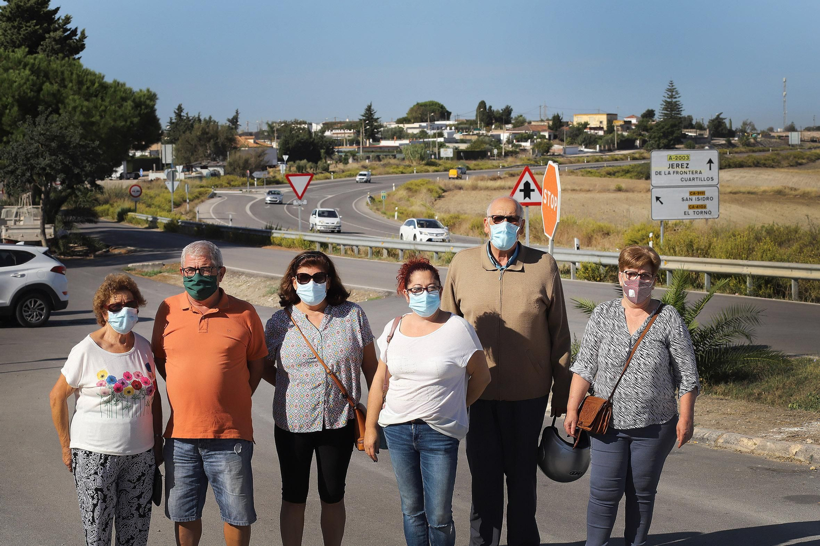 El delegado de Cuartillos José Barriga, junto a Encarnación Palma, María Reina, Inés Sánchez, Francisco Reinoso y María Giráldez.