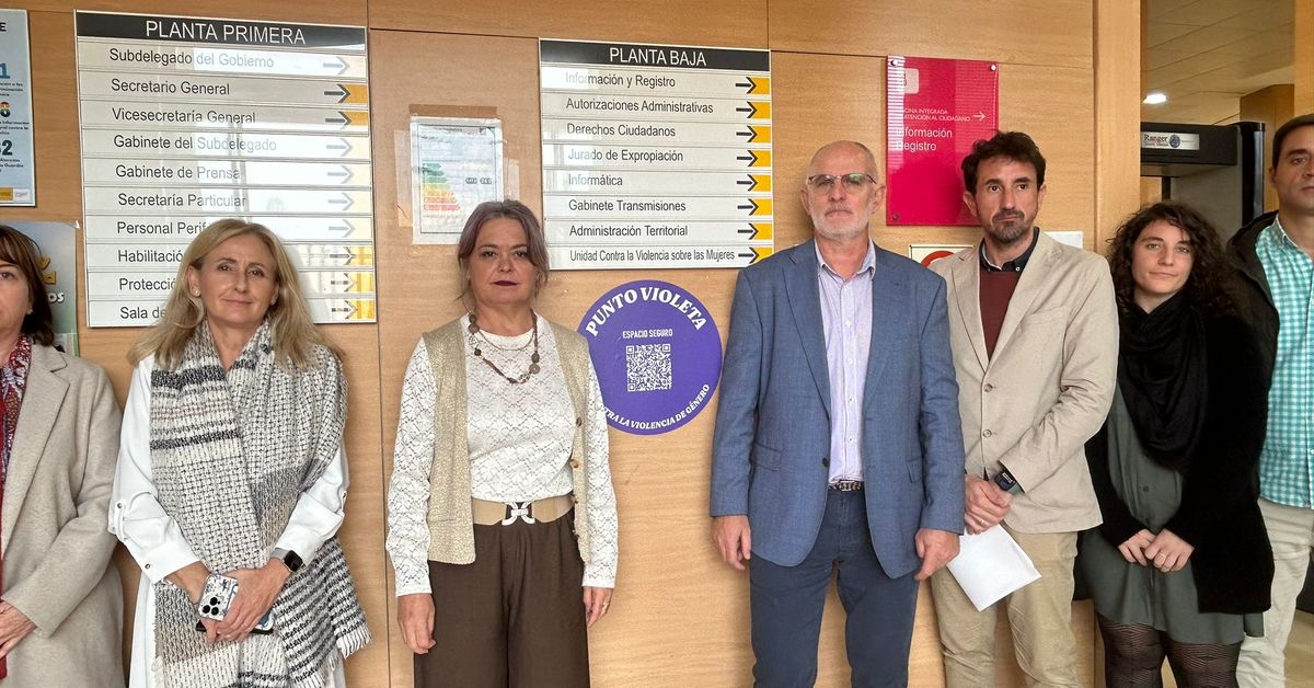 Barriere Intorno Alla Casa Bianca E Al Congresso Contro Potenziali Rivolte - Foto 7